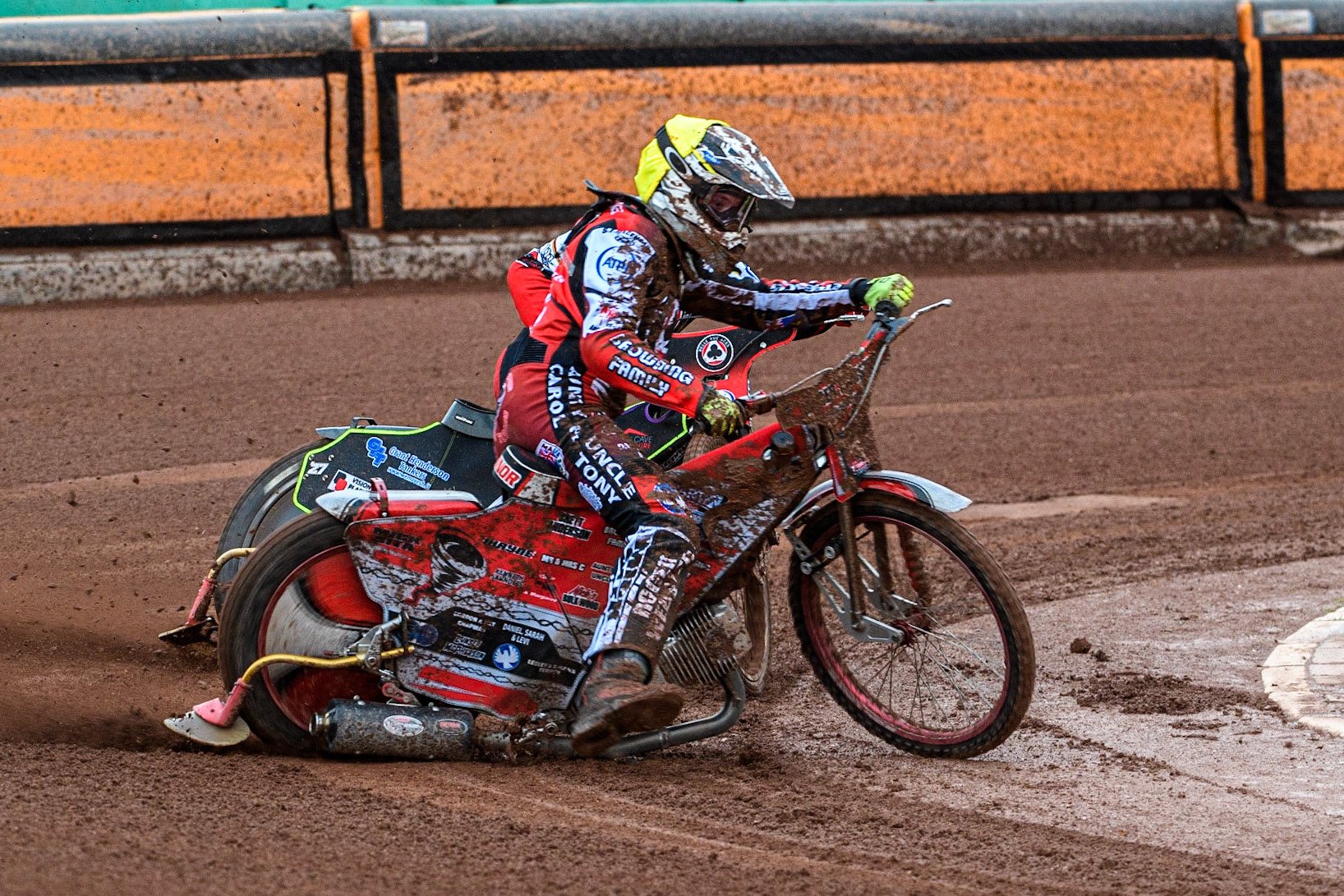Connor Bailey (Yellow) locks up and falls ahead of team mate Tom Brennan (White) during the Sports Insure Premiership match between Wolverhampton Wolves and Belle Vue Aces at Monmore Green Stadium, Wolverhampton on Monday 10th July 2023. (Photo: Ian Charles | MI News)