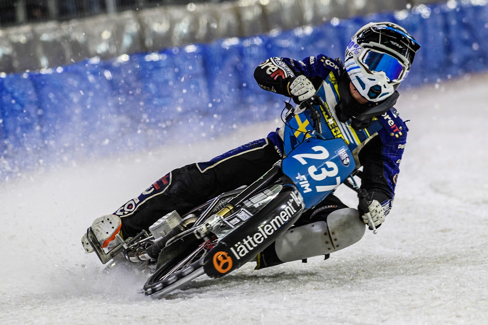 Sweden's Jimmy Hörnell Lidfalk (237) in action during the FIM Ice Speedway Gladiators World Championship Final 4 at Ice Rink Thialf, Heerenveen on Sunday 7th April 2024. (Photo: Ian Charles | MI News)