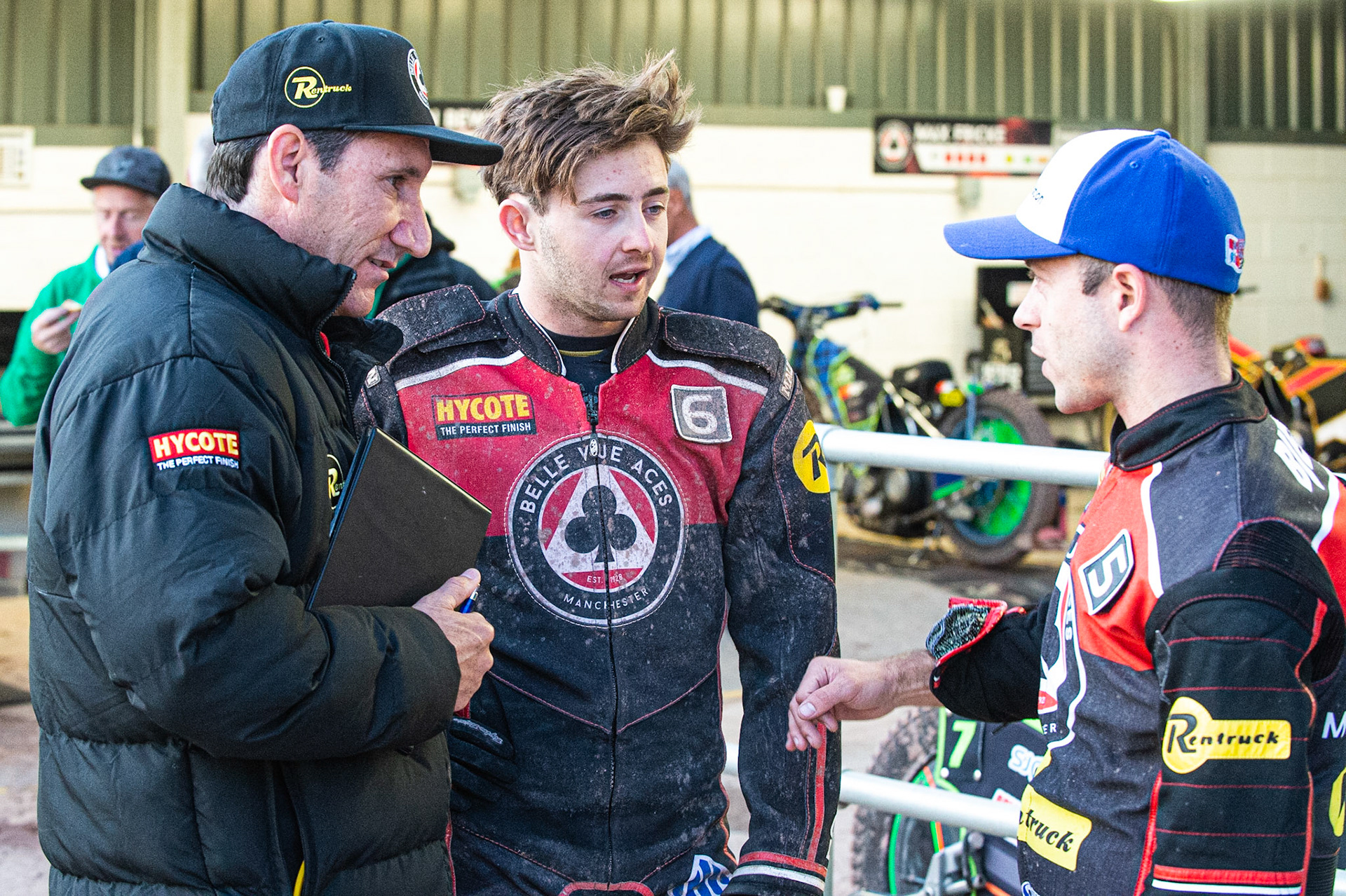Photo by Ian Charles

(l-r) Mark Lemon, Jaimon Lidsey  and Kenneth Bjerre 


Belle Vue Aces v Swindon Robins, British Speedway Premiership, Belle Vue National Speedway Stadium, Manchester, Monday 12  August  2019