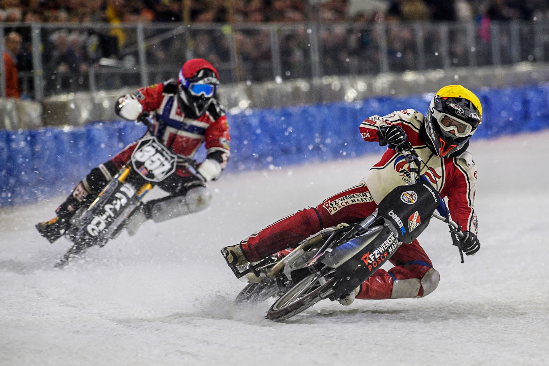 Martin Posch of Austria in Yellow leading Jo Saetre of Norway in Red during the Roelof Thijs Bokaal at Ice Rink Thialf, Heerenveen, The Netherlands on Friday 5th April 2024. (Photo: Ian Charles | MI News)