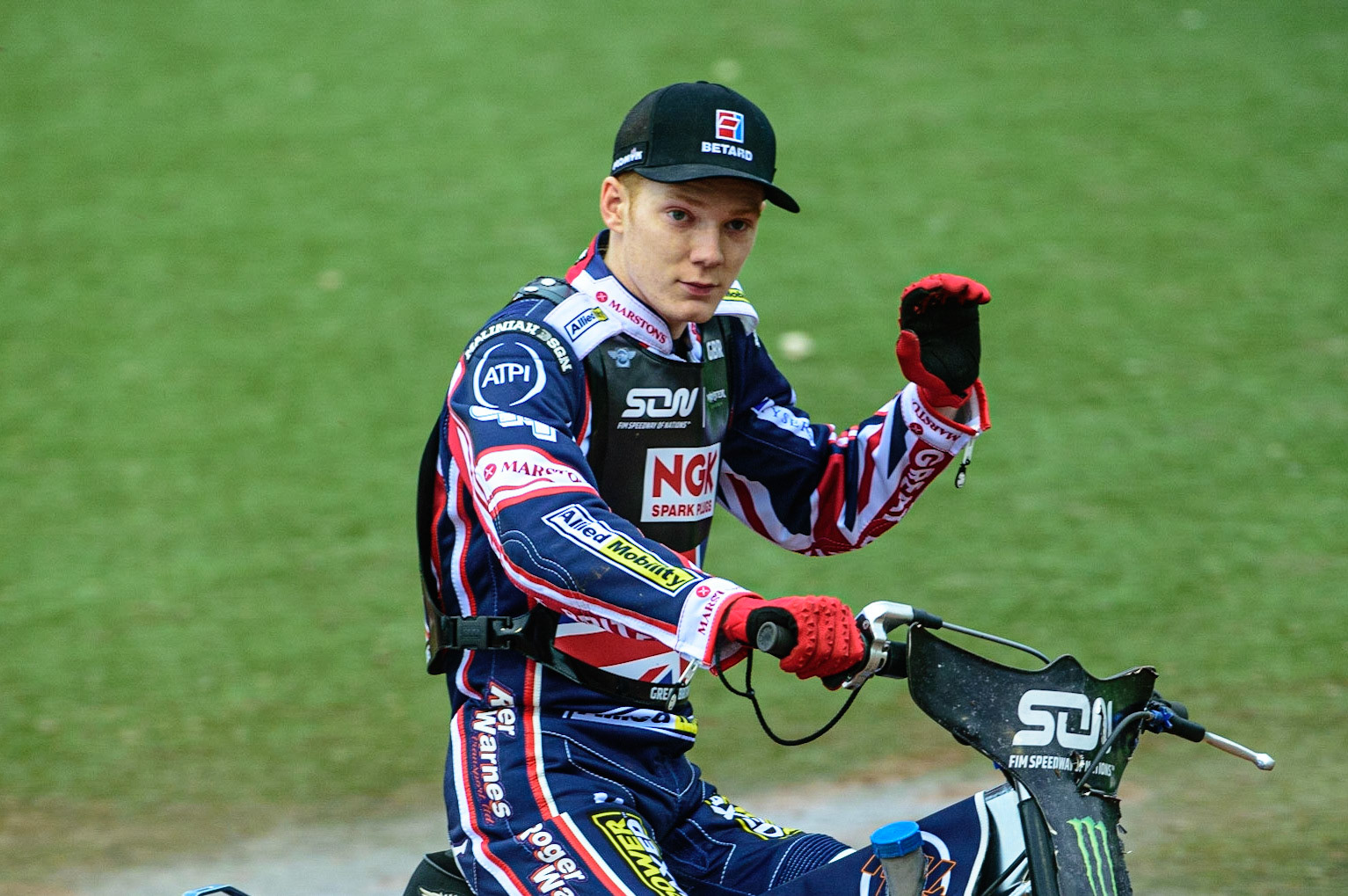 MANCHESTER, UK. OCT 17TH Dan Bewley of Great Britain on the parade during the Monster Energy FIM Speedway of Nations at the National Speedway Stadium, Manchester on Sunday  17th October 2021. (Credit: Ian Charles | MI News)