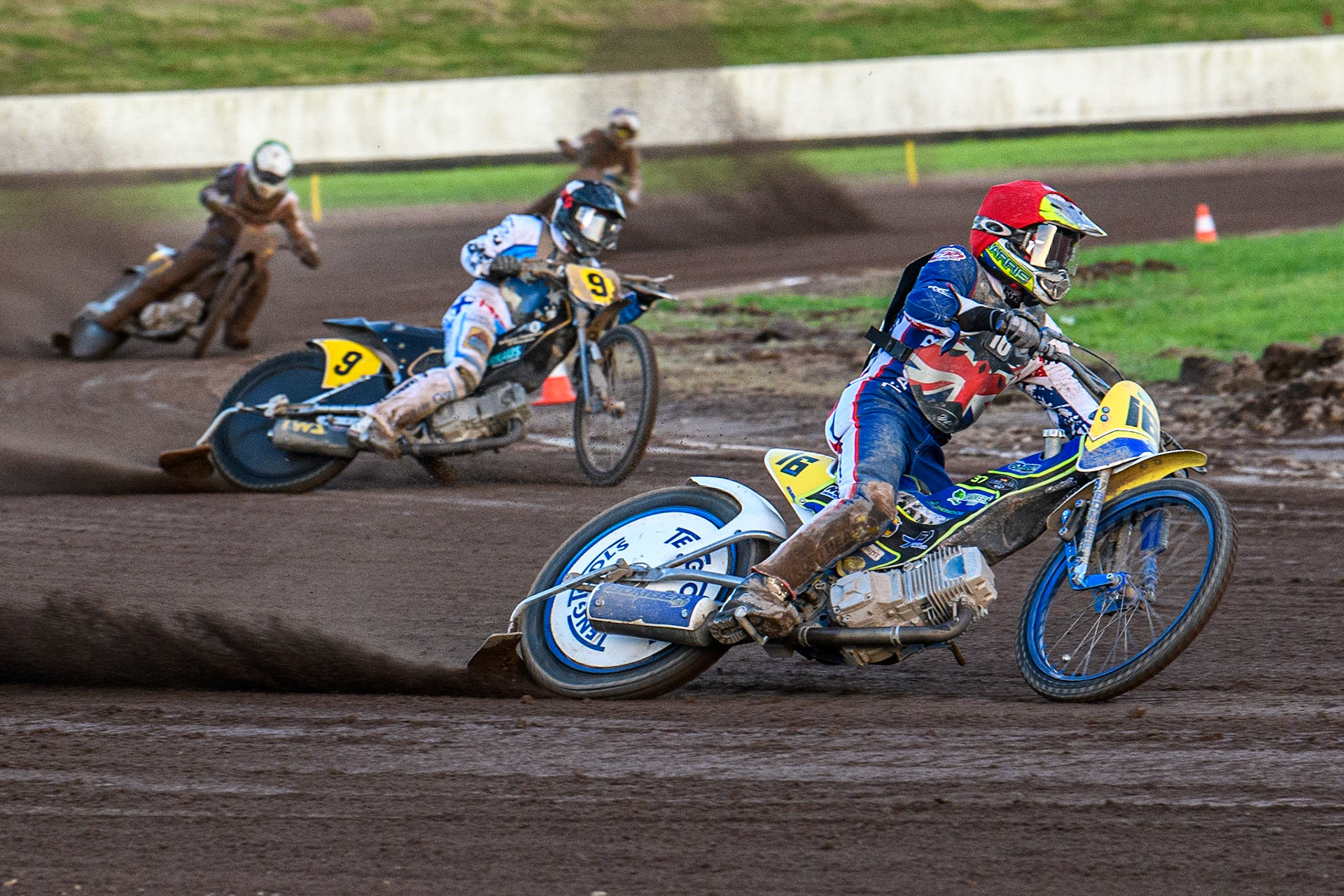 Chris Harris (Red) leads  Finland’s Jesse Mustonen (Black &amp; White) during the FIM Long Track Of Nations event at the Speed Centre Roden on Sunday 24th September 2023. (Photo: Ian Charles | MI News)