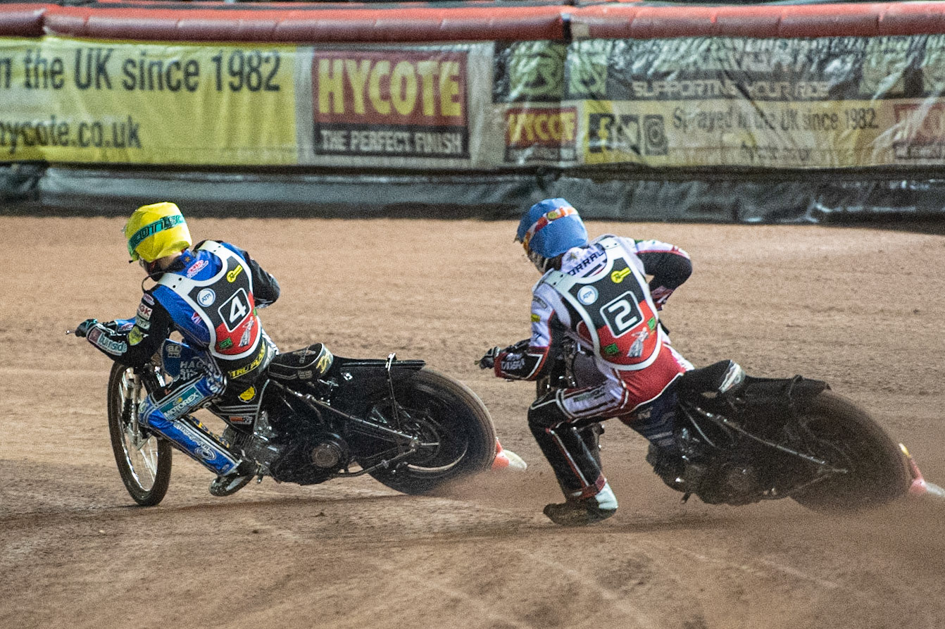 Photo: Ian CharlesSteve Worrall (Blue) chases Jason Doyle (Yellow)Peter Craven Memorial Trophy, National Speedway Stadium, Manchester Thursday  22  October  2020