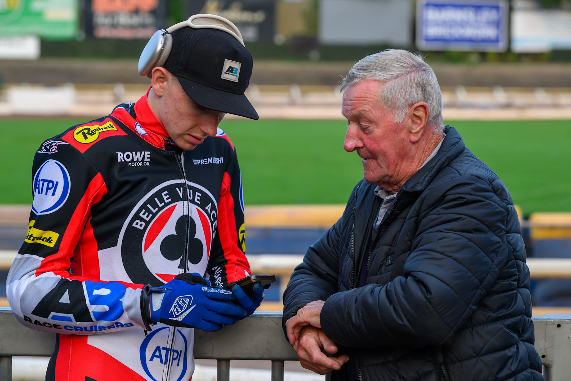 William Cairns of Belle Vue Aces (Left)  chats with former Rider and Team GB Manager Eric Boocock during the Rowe Motor Oil Premiership match between Sheffield Tigers and Belle Vue Aces at Owlerton Stadium, Sheffield on Monday 31st August 2026. (Photo: Ian Charles | MI News)