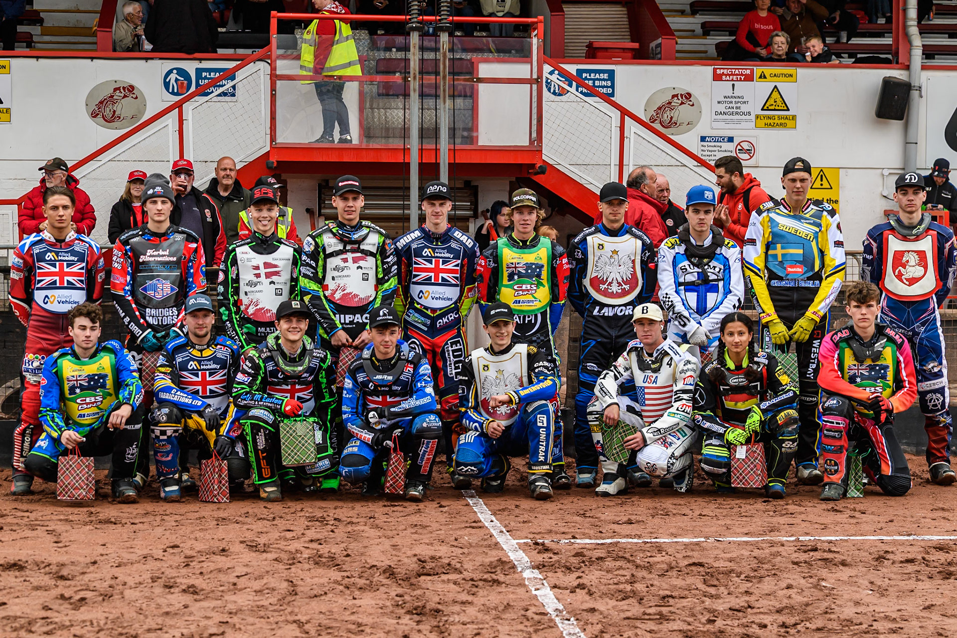 The Riders line up for a group photo during the FIM SGP2 Qualifying Round at the Peugeot Ashfield Stadium in Glasgow on Saturday 24th May 2025. (Photo: Ian Charles | MI News)