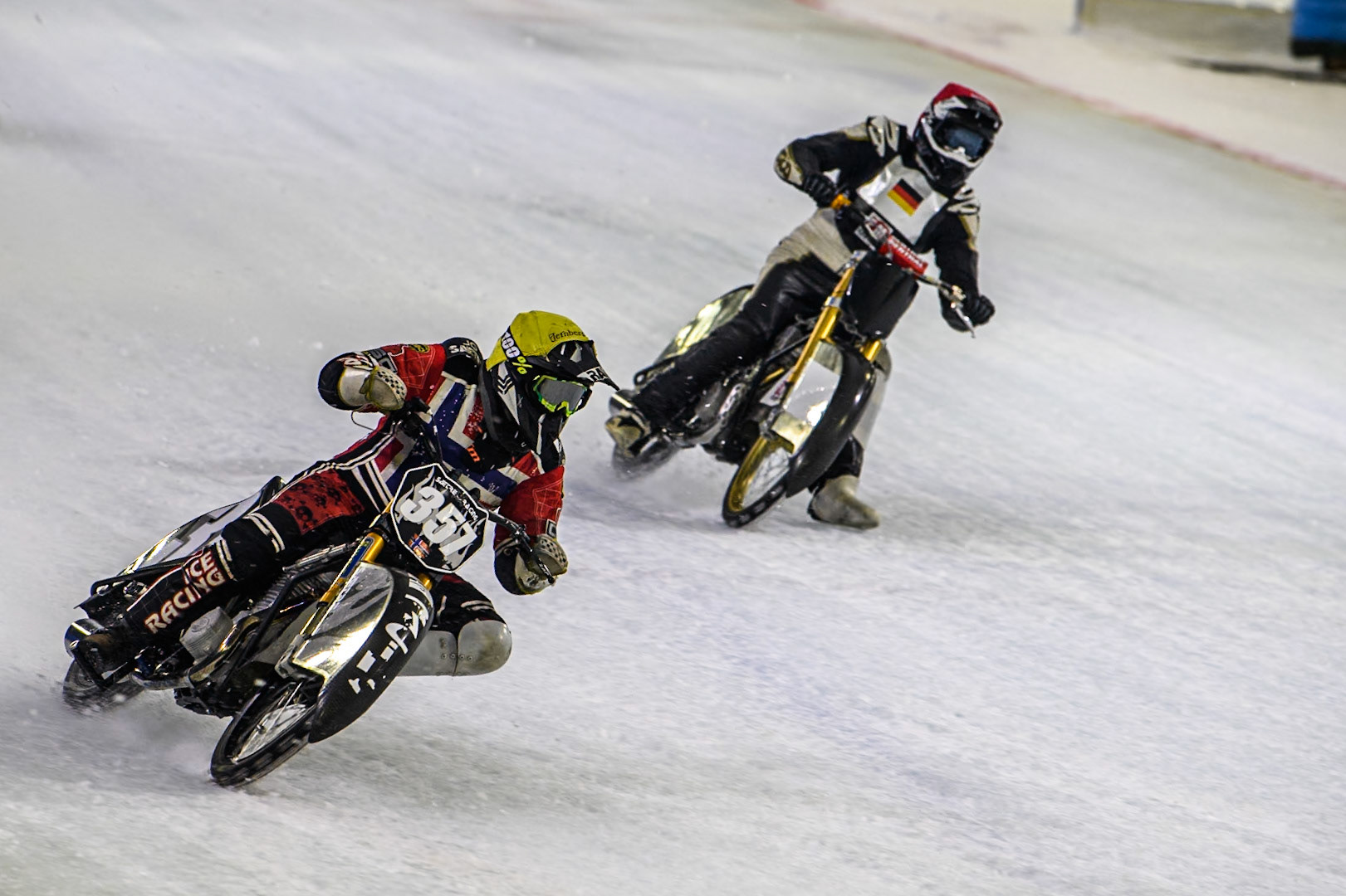 Jo Saetre of Norway in Yellow leading Franz Mayerbüchler of Germany in Red during the Roelof Thijs Bokaal, Ice Rink Thialf, Heerenveen, Netherlands on Friday 4th April 2025. (Photo: Ian Charles | MI News)