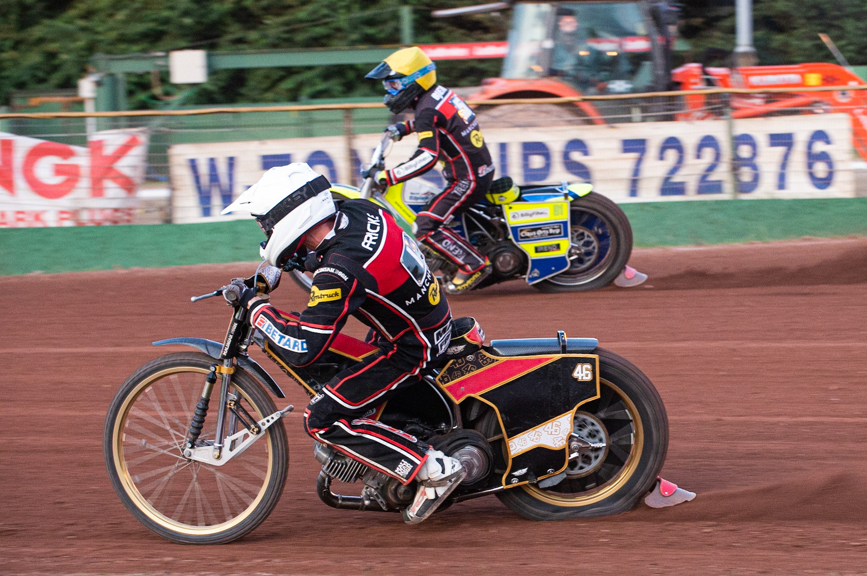 Photo by Ian Charles:

Max Fricke  (White) inside Kenneth Bjerre  (Yellow)

Wolverhampton Wolves v Belle Vue Aces, British Speedway Premiership 5 August 2019
