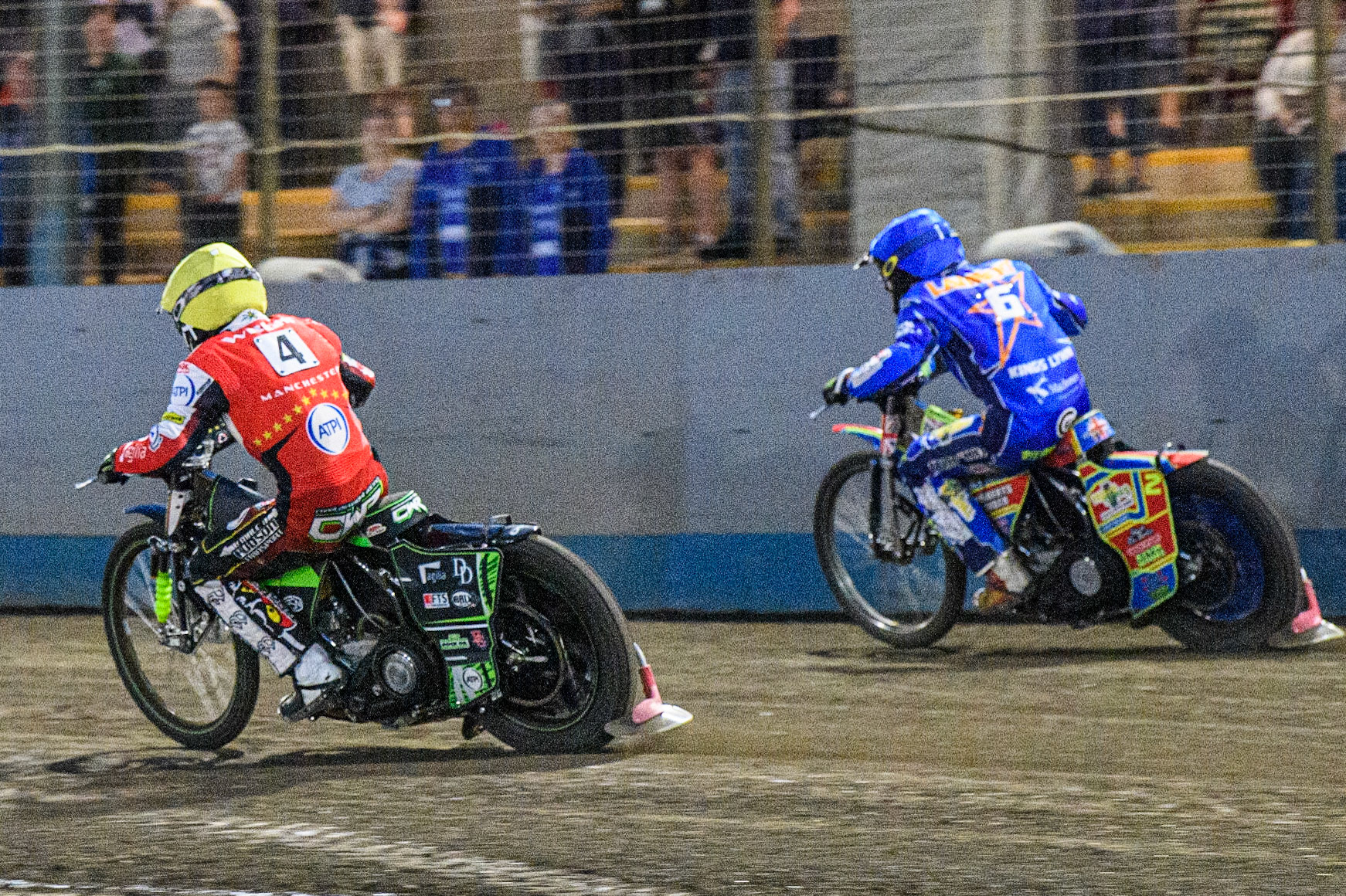 Charles Wright  (Yellow) inside Simon Lambert  (Blue) during the Sports Insure Premiership match between King's Lynn Stars and Belle Vue Aces at the Adrian Flux Arena, King's Lynn on Thursday 24th August 2023. (Photo: Ian Charles | MI News)