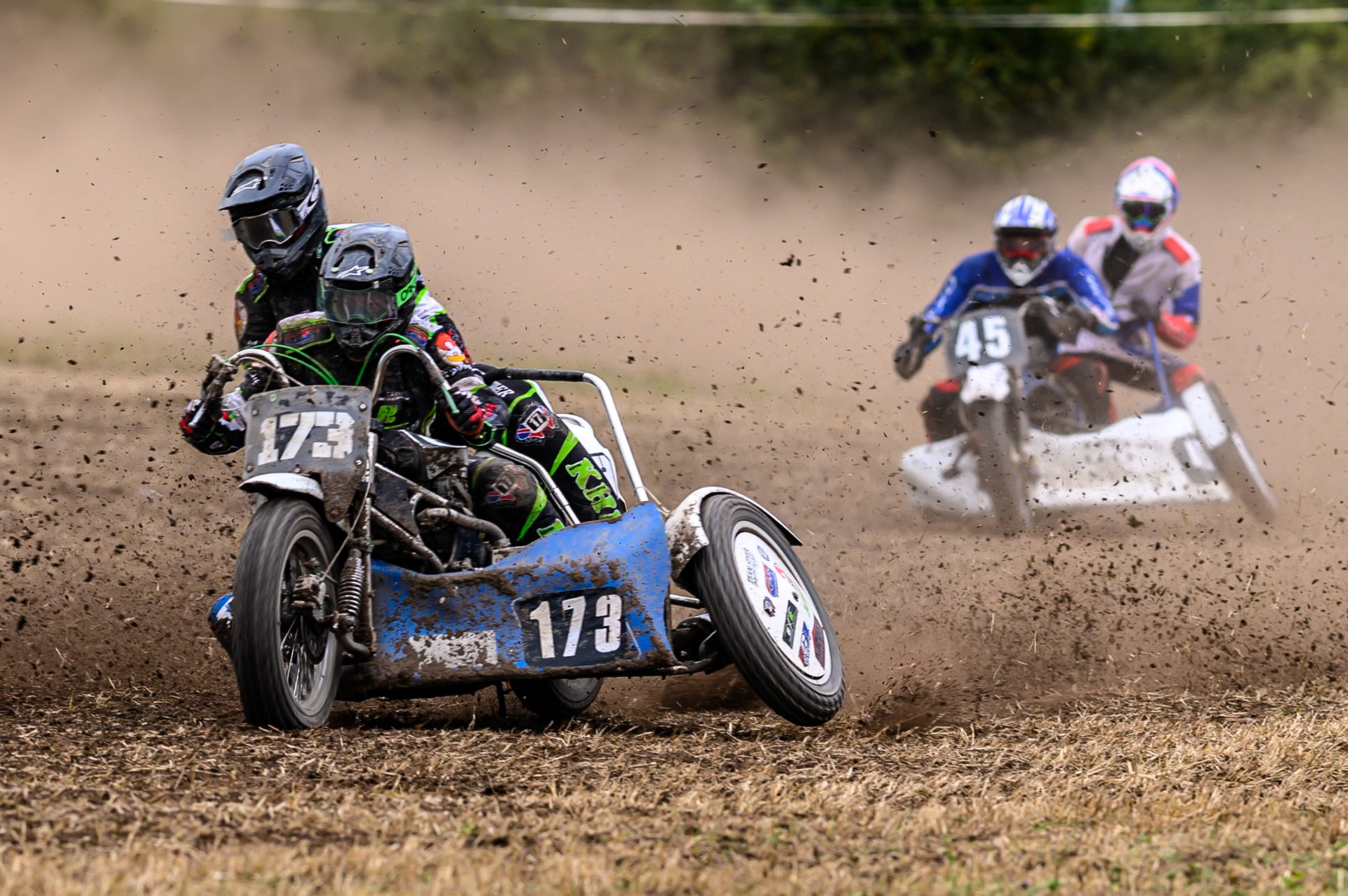 Reynolds &amp; Measor (173 in action in the 1000cc Sidecar class during the ACU Northern Grass Track Riders Championship at Cheshire Grass Track Club, Frog Lane, Knutsford, Cheshire on Sunday 20th July 2025. (Photo: Ian Charles | MI News)