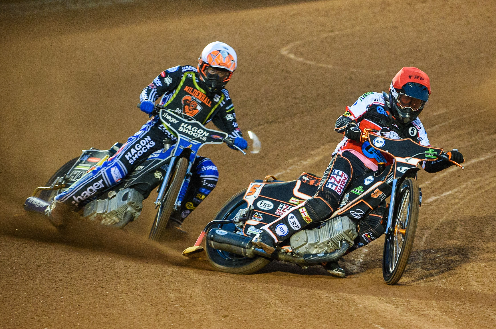 MANCHESTER, SEPT 3RD. Jack Smith  (Red) leads Jason Edwards  (White) during the National Development League match between Belle Vue Aces and Mildenhall Fens Tigers at the National Speedway Stadium, Manchester on Friday 3rd September 2021. (Credit: Ian Charles | MI News)