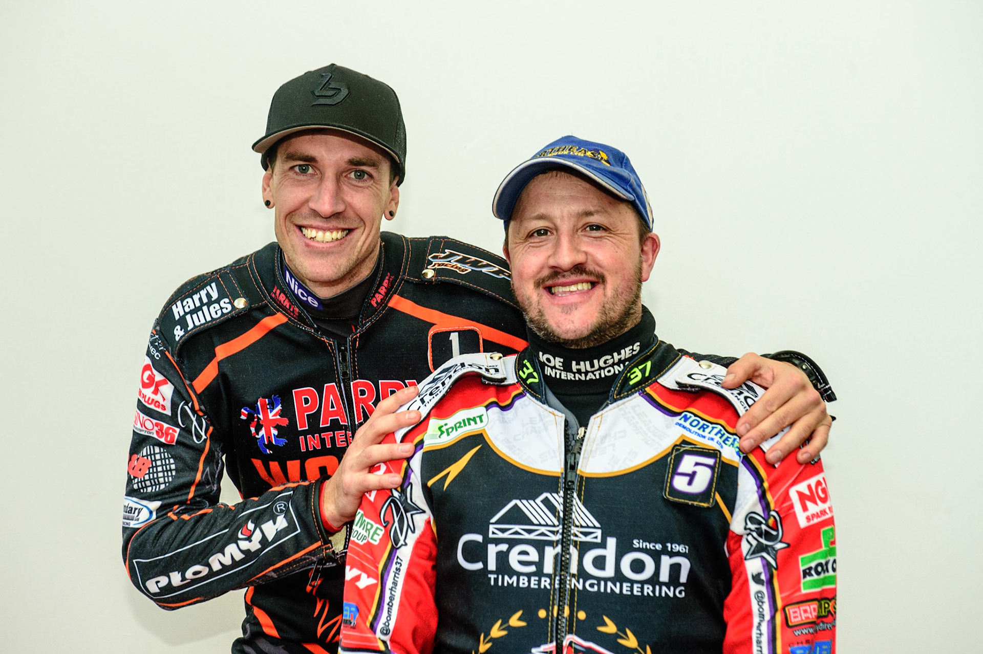 MANCHESTER, UK. APRIL 12TH: Wolves’  Sam Masters (left) with Panthers’ Chris ‘Bomber’ Harris at the Discovery Networks Eurosport Speedway Season Launch at the National Speedway Stadium, Manchester on Tuesday 12th April 2022 (Credit: Ian Charles | MI News)