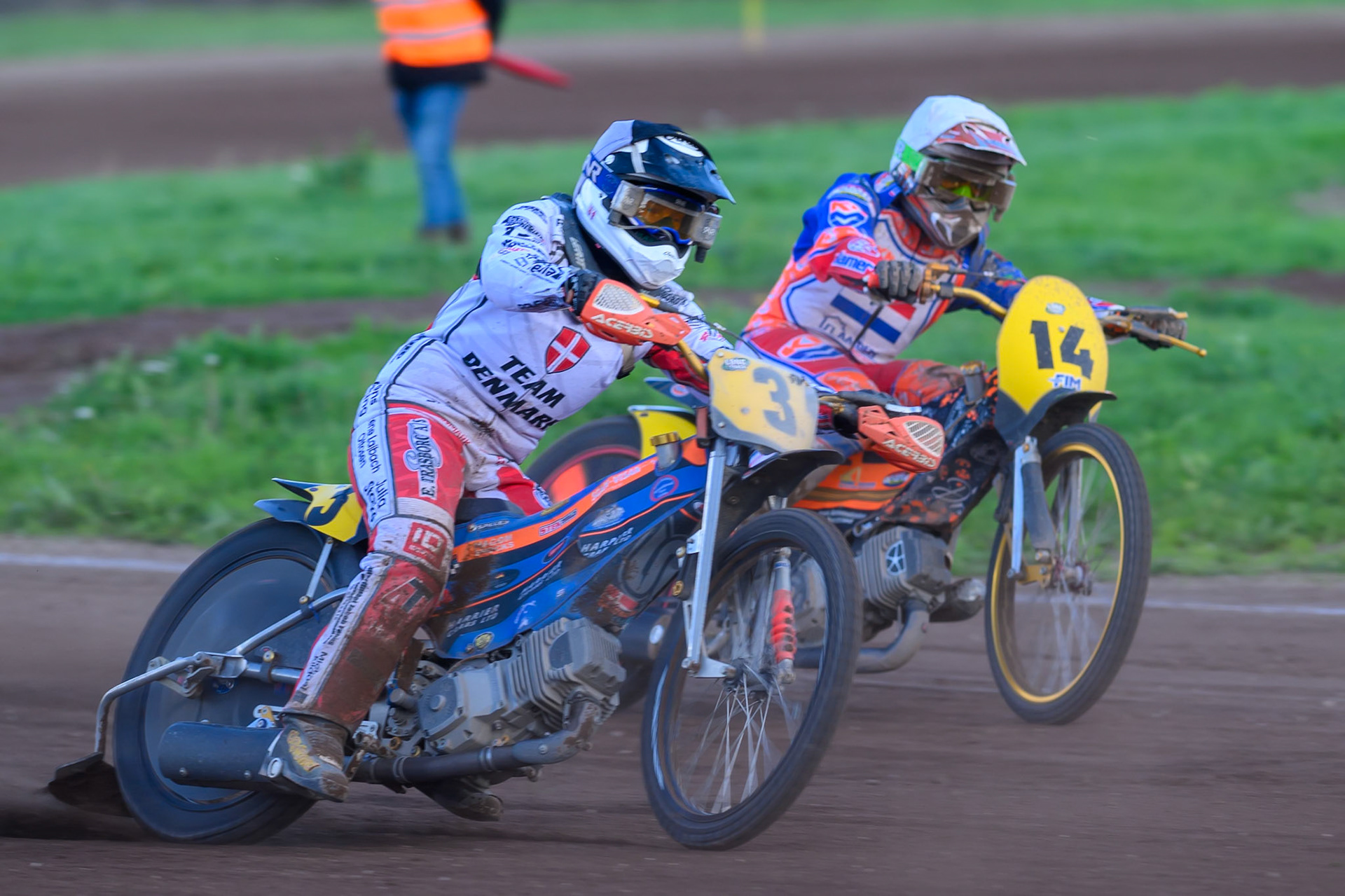 Jacob Bukhave (3) of Denmark in Black &amp; White on the outside of Romano Hummel (14) of Netherlands in White during the FIM Long Track of Nations 2026 at the Speed Centre Roden in the Netherlands on Sunday 20th September 2026. (Photo: Ian Charles | MI News)