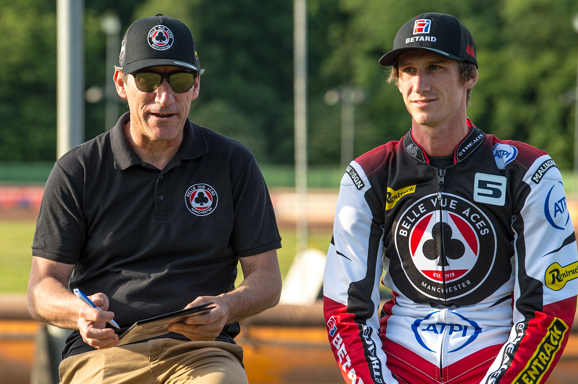 WOLVERHAMPTON, UK. JUN 20TH Mark Lemon  (left) with Max Fricke  during the SGB Premiership match between Wolverhampton Wolves and Belle Vue Aces at Monmore Green Stadium, Wolverhampton on Monday 20th June 2022. (Credit: Ian Charles | MI News)