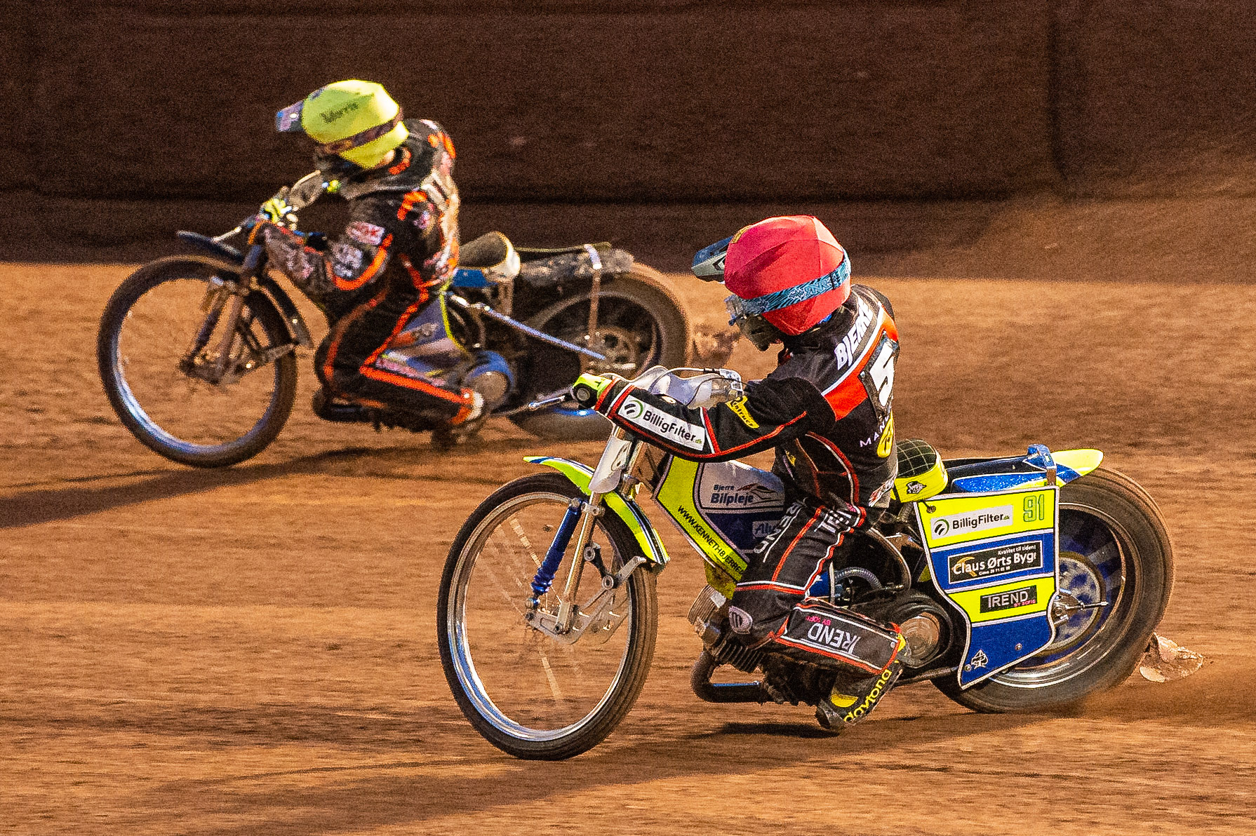 Photo by Ian Charles:

Kenneth Bjerre  (Red) chases Nick Morris (Yellow)

Belle Vue Aces v Wolverhampton Wolves, SGB Premiership, National Speedway Stadium, Manchester, Monday, 19, August, 2019