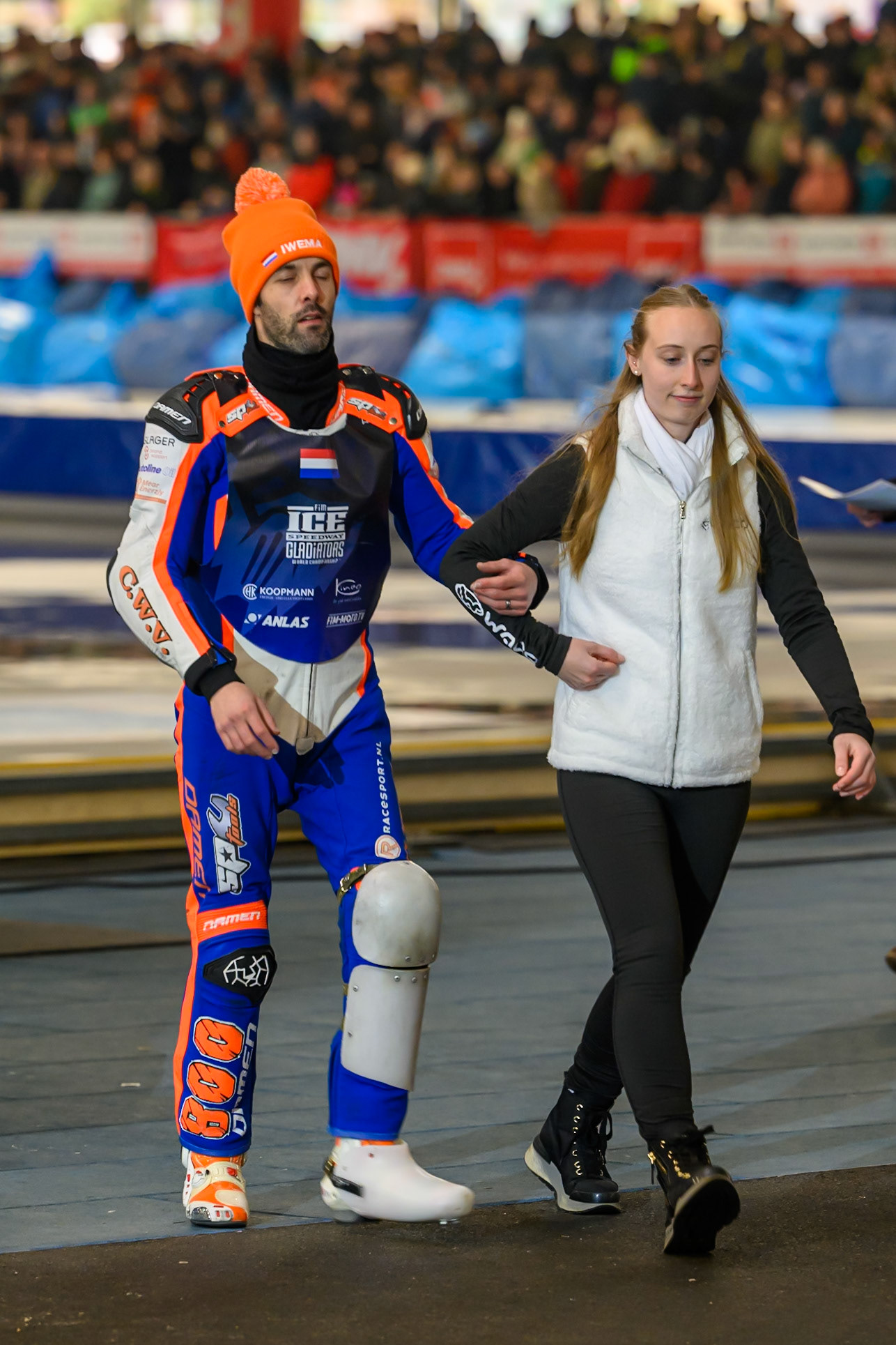 Jasper Iwema (800) of The Netherlands is accompanied by a start girl  during the Ice Speedway Gladiators World Championship Final 2 at Max-Aicher-Arena, Inzell on Sunday 15th March 2026. (Photo: Ian Charles | MI News)