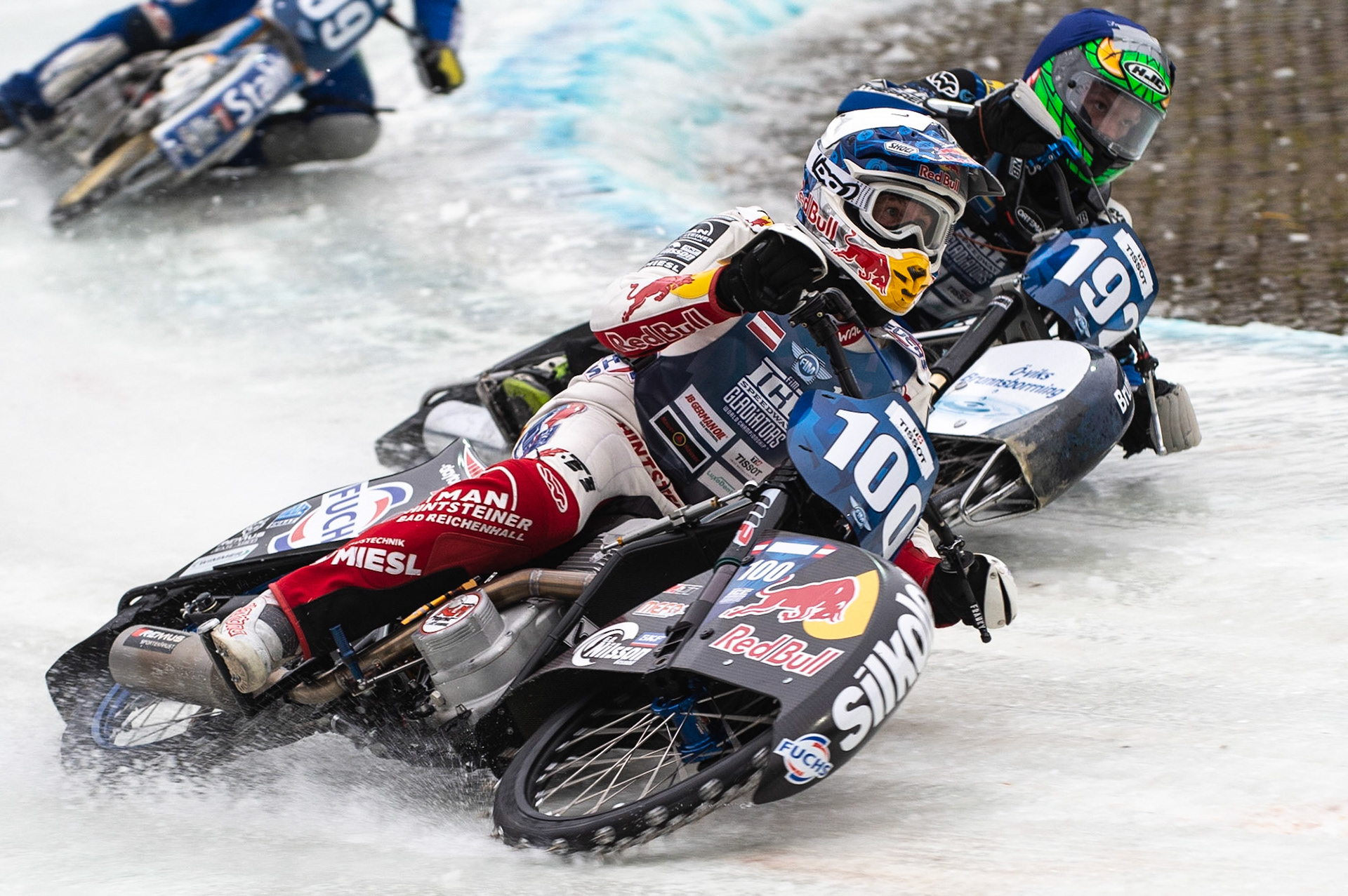 Photo: Ian Charles

Franky Zorn (100) leads Niclas Svensson (192)

FIM Ice Speedway Gladiators World Championship, Final 3.2, Horst-Dohm Eisstadion, Berlin, Germany Sunday  3  March  2019