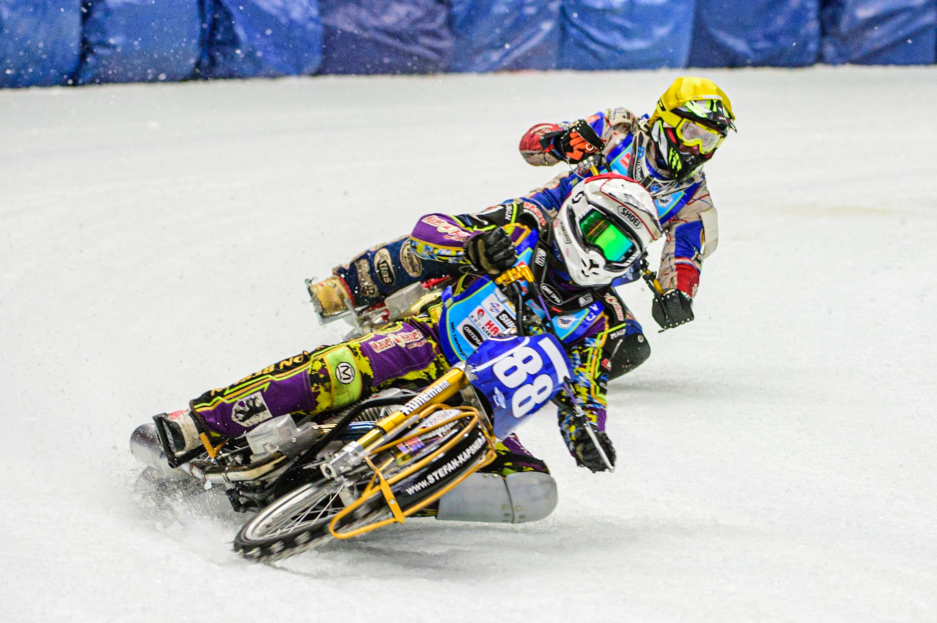 Max Niedermaier (White) leads Jan Klatovsky (Yellow) during the Race of Legends at the Max-Aicher-Arena, Inzell on Friday 17th March 2023. (Photo: Ian Charles | MI News)