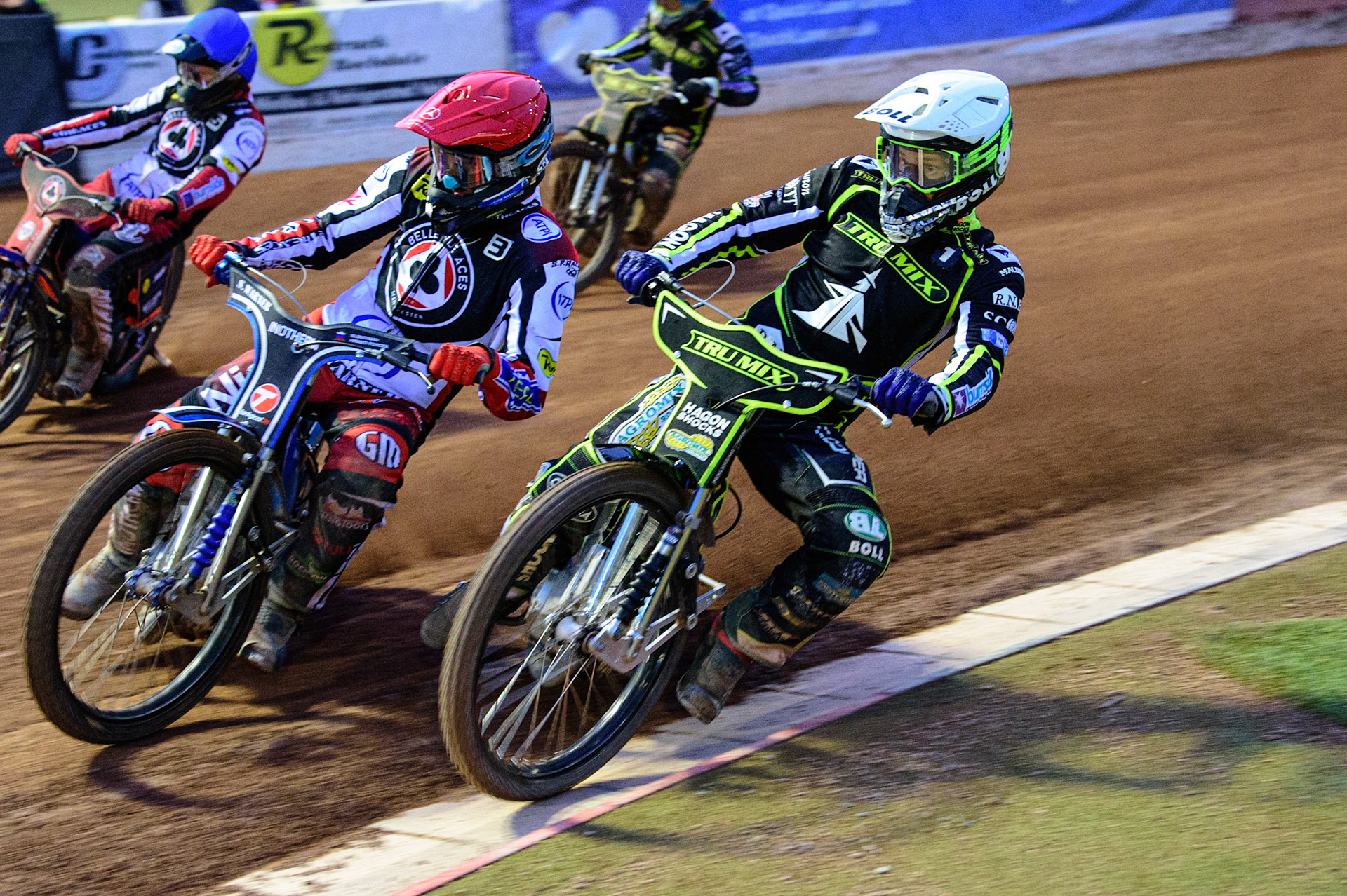 MANCHESTER, UK. JUN 6TH  Matej Žagar  (Red) outside Jason Doyle  (White) during the SGB Premiership match between Belle Vue Aces and Ipswich Witches at the National Speedway Stadium, Manchester on Monday 6th June 2022. (Credit: Ian Charles | MI News)