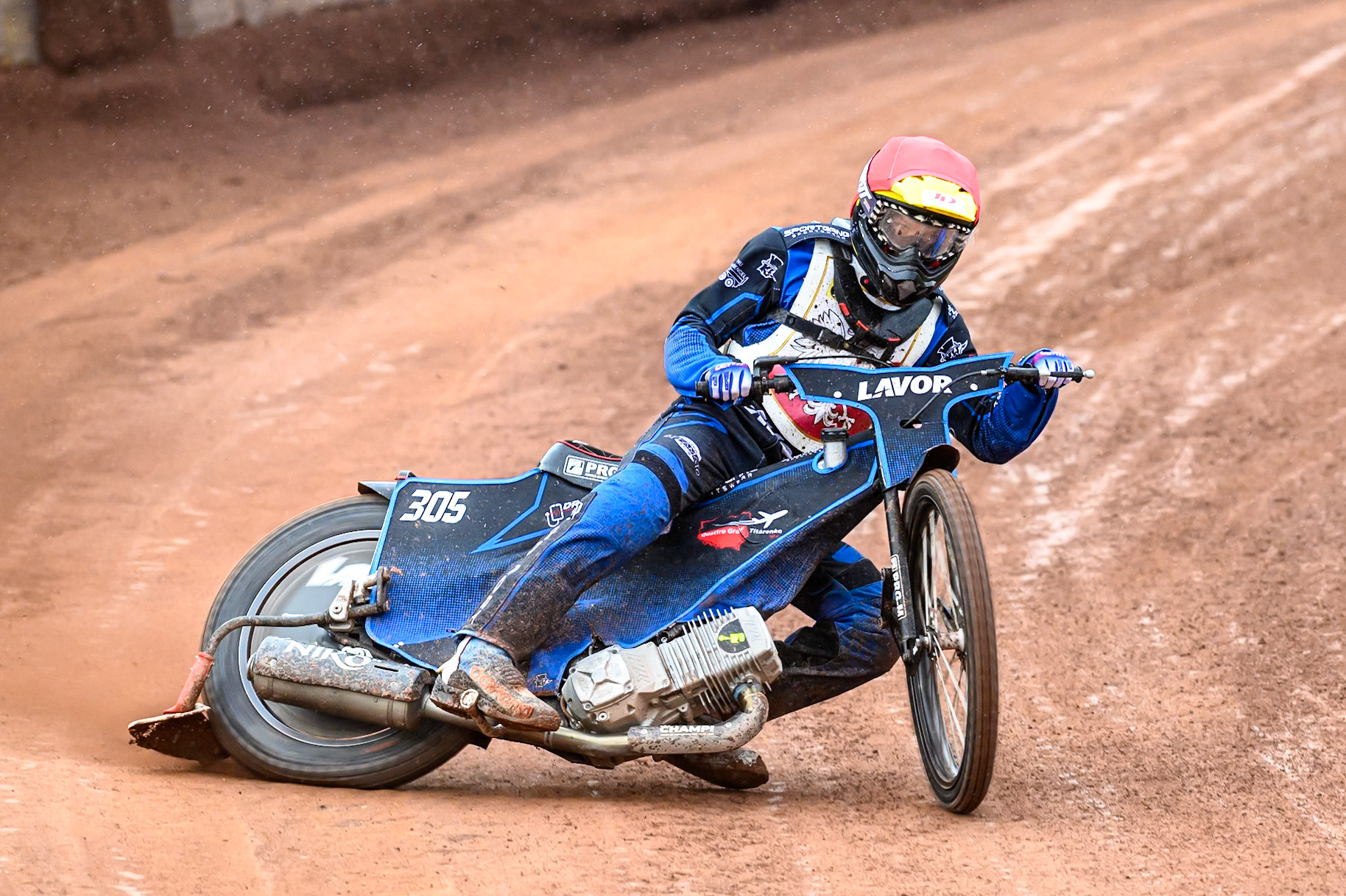 Antoni Mencel of Poland in action during the FIM SGP2 Qualifying Round at the Peugeot Ashfield Stadium in Glasgow on Saturday 24th May 2025. (Photo: Ian Charles | MI News)