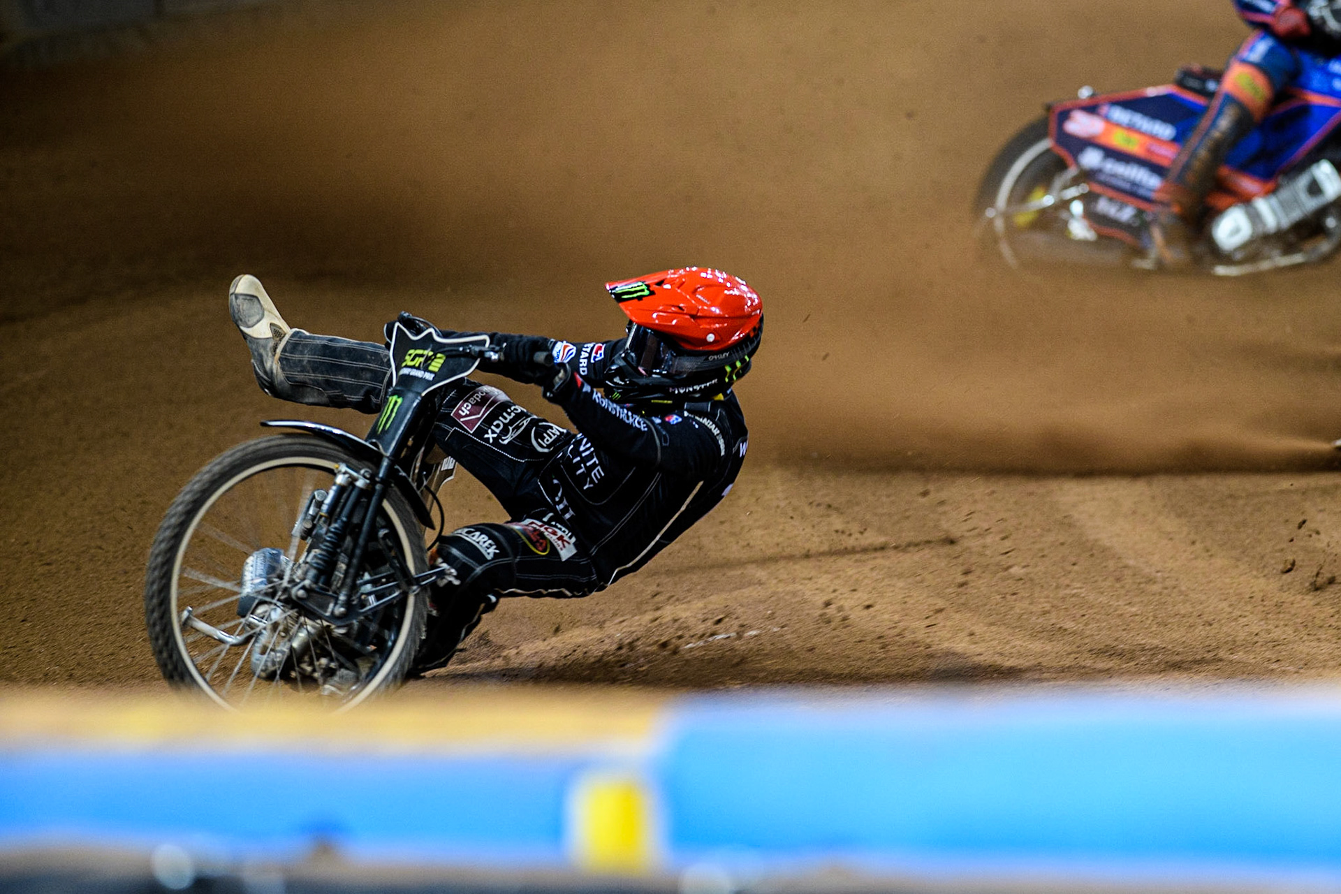 Tai Woffinden (108) (Red) picks up some drive and crashes whilst leading Heat 16 during the FIM Speedway Grand Prix of Great Britain at the Principality Stadium, Cardiff on Saturday 2nd September 2023. (Photo: Ian Charles | MI News)
