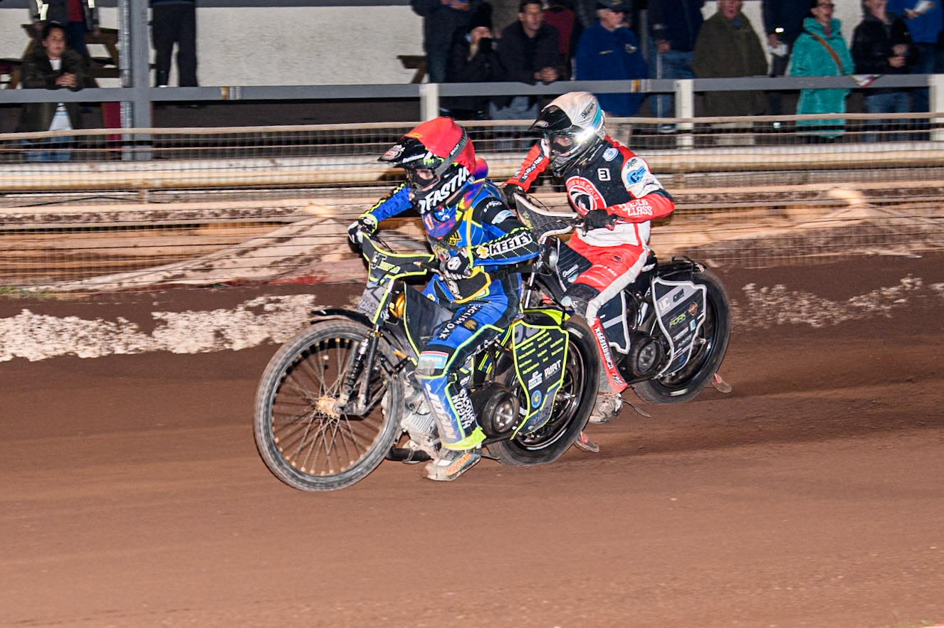 Sheffield Tiger Cubs' Nathan Ablitt   in Red leading Belle Vue Colts' Matt Marson  in White during the WSRA National Development League match between Sheffield Tiger Cubs and Belle Vue Colts at Owlerton Stadium, Sheffield on Thursday 12th September 2024. (Photo: Ian Charles | MI News)