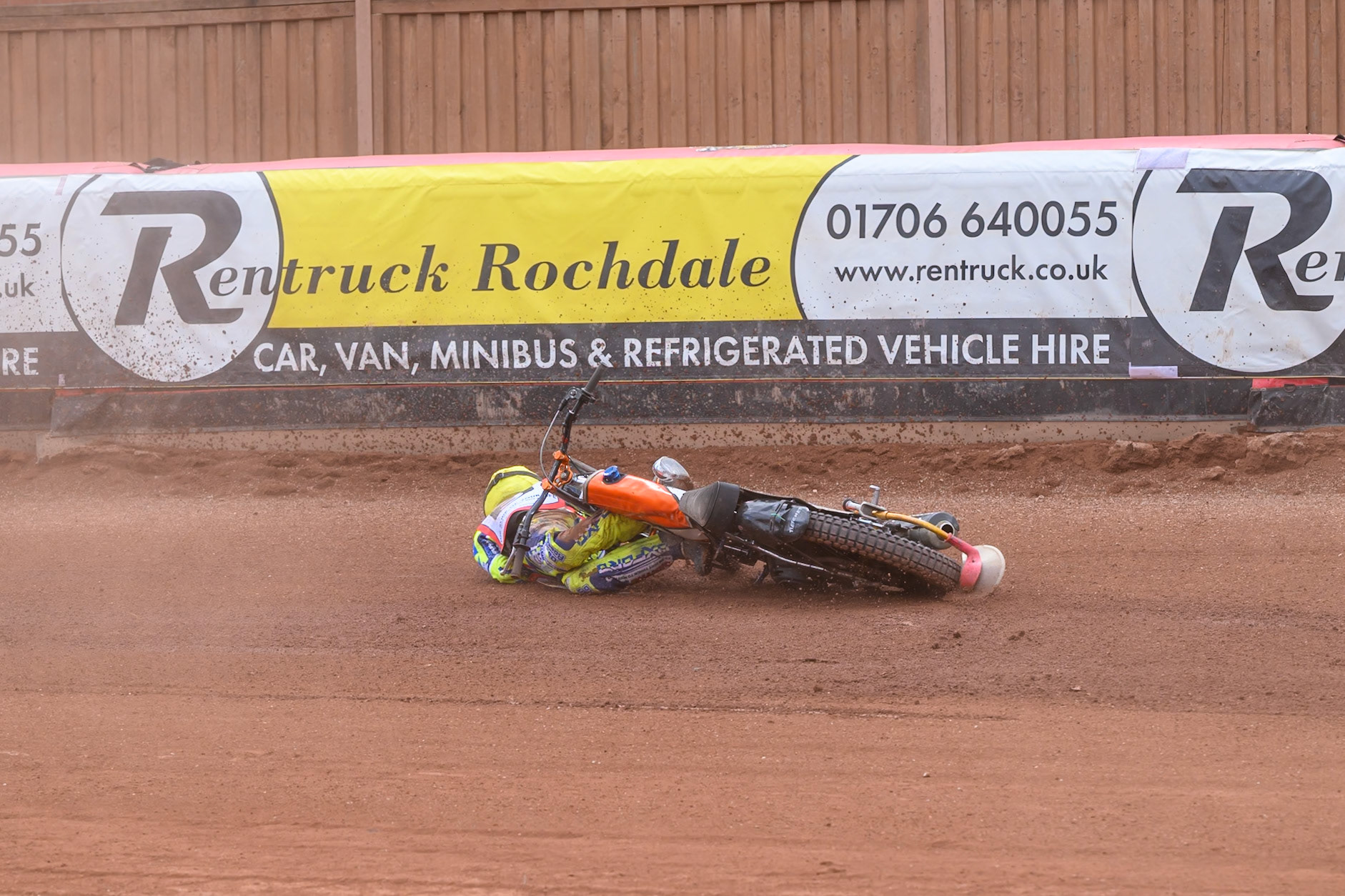 JR ASHWORTH &amp; SONS COLTS ACADEMY INDIVIDUALHarry Fletcher in Yellow rides inside Senna Summers in Blue before he slides off during the JR Ashworth &amp; Sons Colts Individual at the National Speedway Stadium, Manchester on Sunday 10th May 2026. (Photo: Ian Charles | MI News)