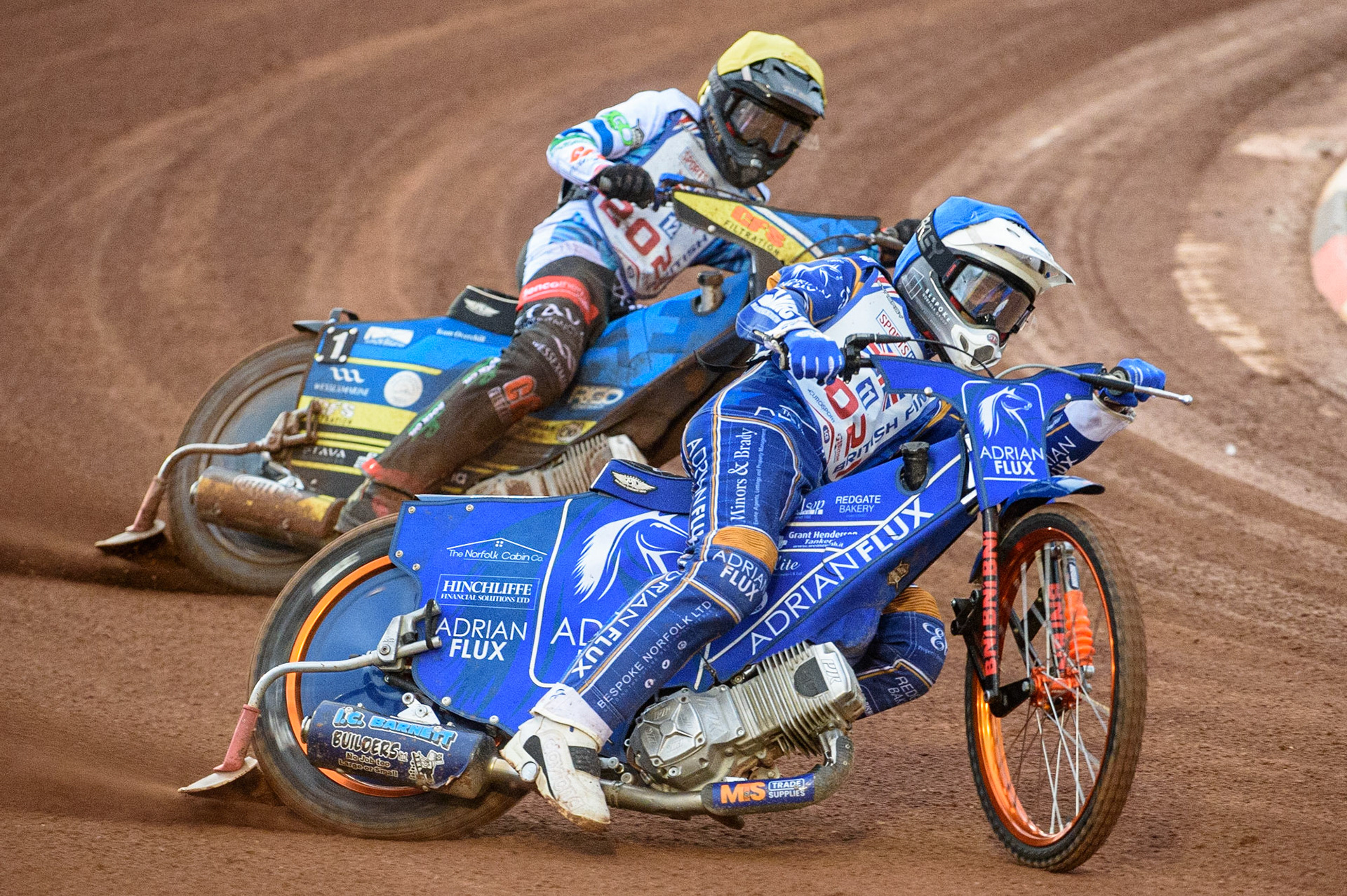 MANCHESTER, UK. AUGUST 16TH   Lewis Kerr  (Blue) leads Adam Ellis  (Yellow) during the Sports Insure British Speedway Finals at the National Speedway Stadium, Manchester on Monday 16th August 2021. (Credit: Ian Charles | MI News)