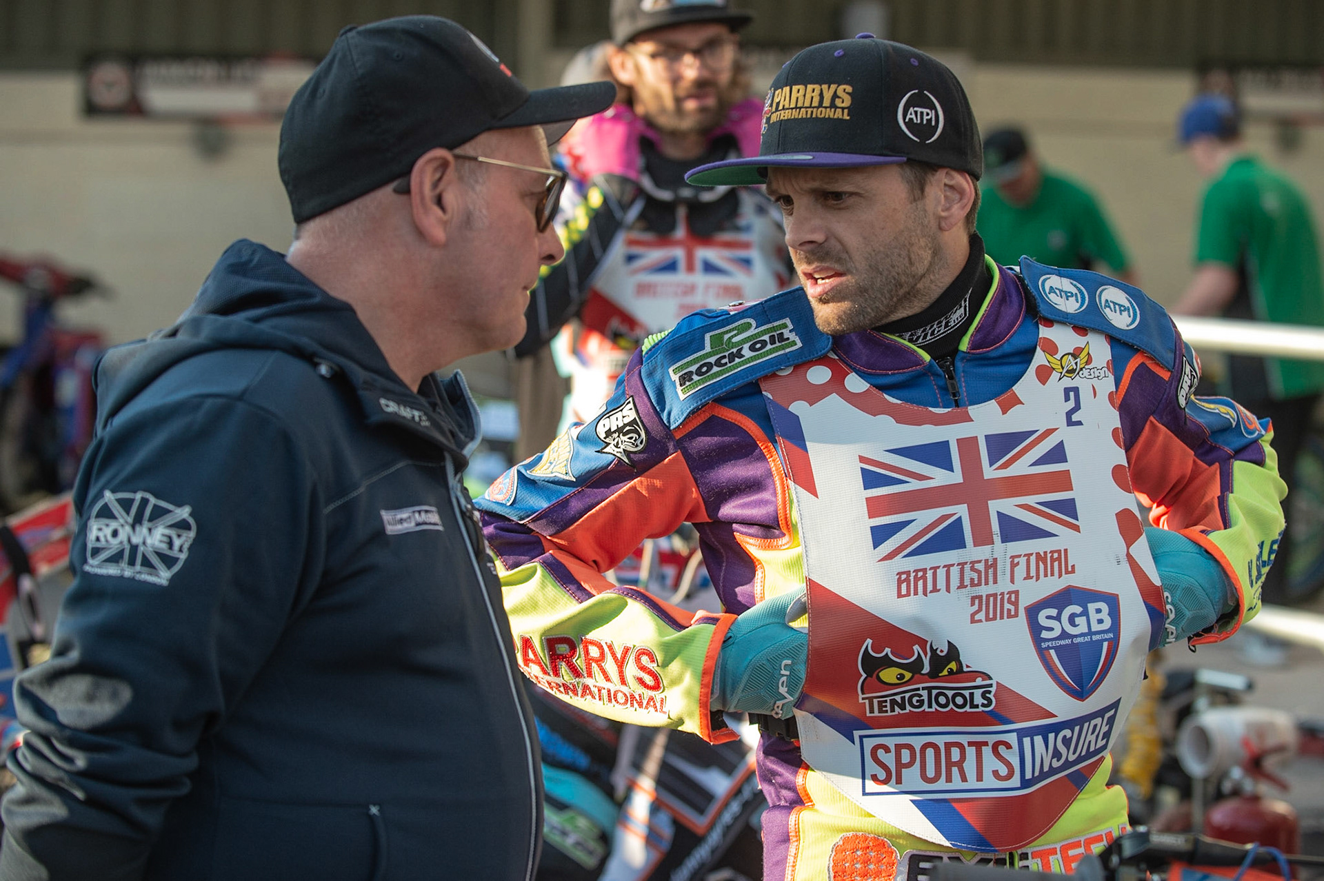 Photo: Ian Charles

Alun Rossiter (left) chats with Rory Schlein

Sports Insure British Final,  Belle Vue National Speedway Stadium, Manchester Monday 29  July  2019