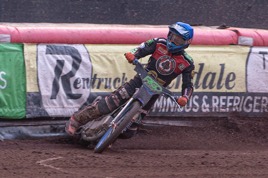Photo: Ian Charles

Dimitri Bergé  gets into difficulty 

Belle Vue Aces v Ipswich Witches, British Speedway Premiership, Belle Vue National Speedway Stadium, Manchester, Monday 3  June  2019