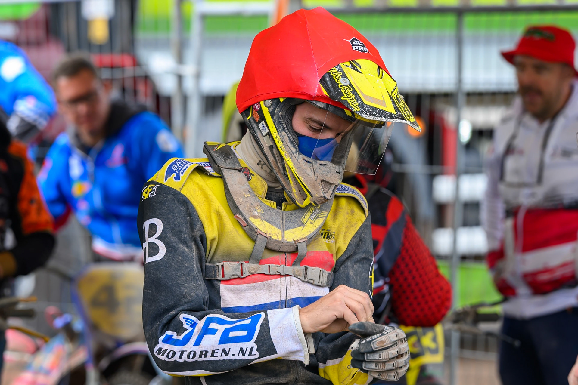 Mika Meijer (54) of The Netherlands waits for his next heat during the FIM Long Track World Championship Final 4, at the Speed Centre Roden, Netherlands on Sunday 21st September 2025. (Photo: Ian Charles | MI News)during the FIM Long Track World Championship Final 4, at the Speed Centre, Roden on Sunday 21st September 2025. (Photo: Ian Charles | MI News)