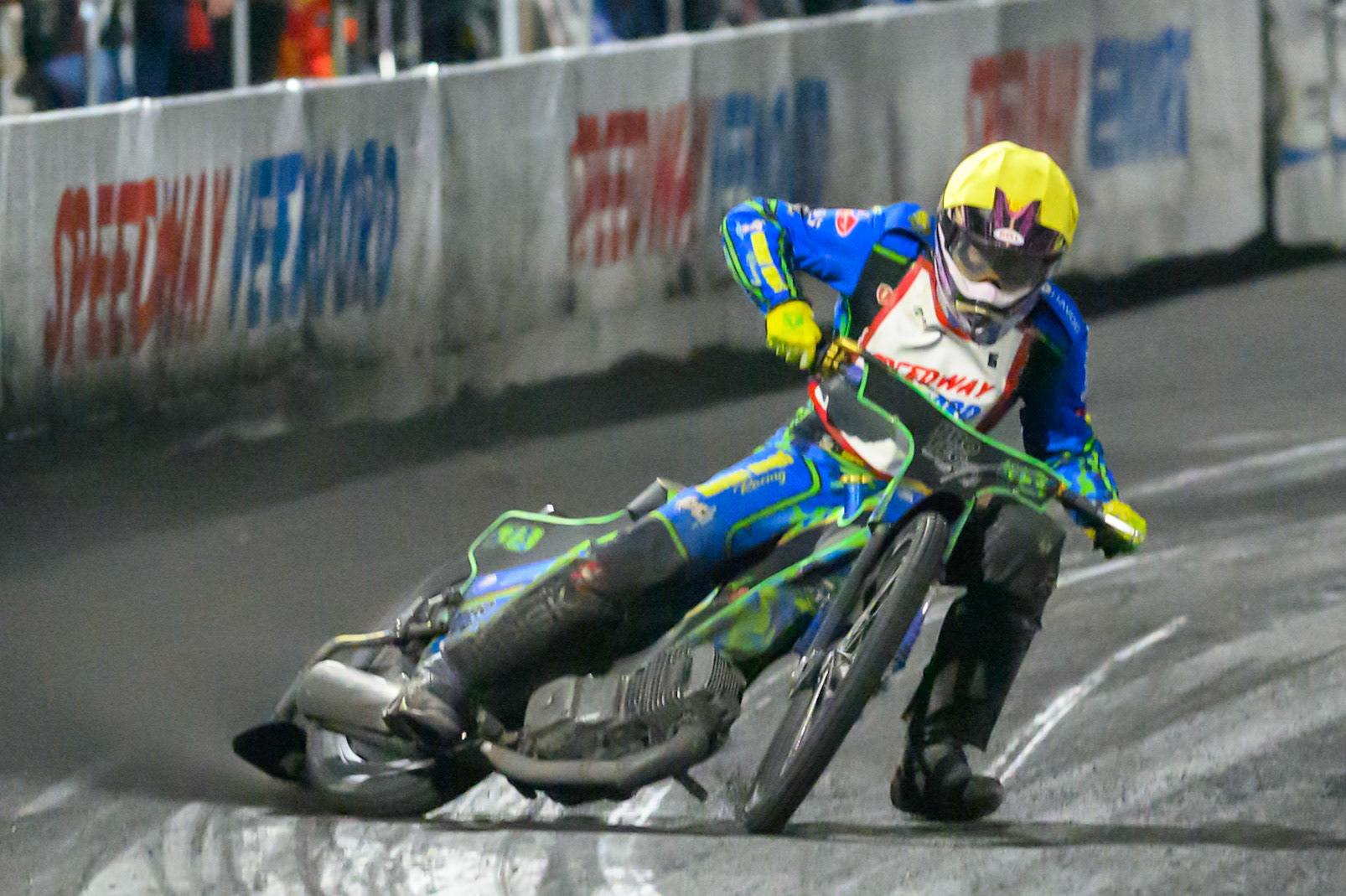 Michael West of Australia in action during the Gouden KENNY Helm at Speedway Veenoord, Veenoord in the Netherlands on Saturday 19th September 2026. (Photo: Ian Charles | MI News)
