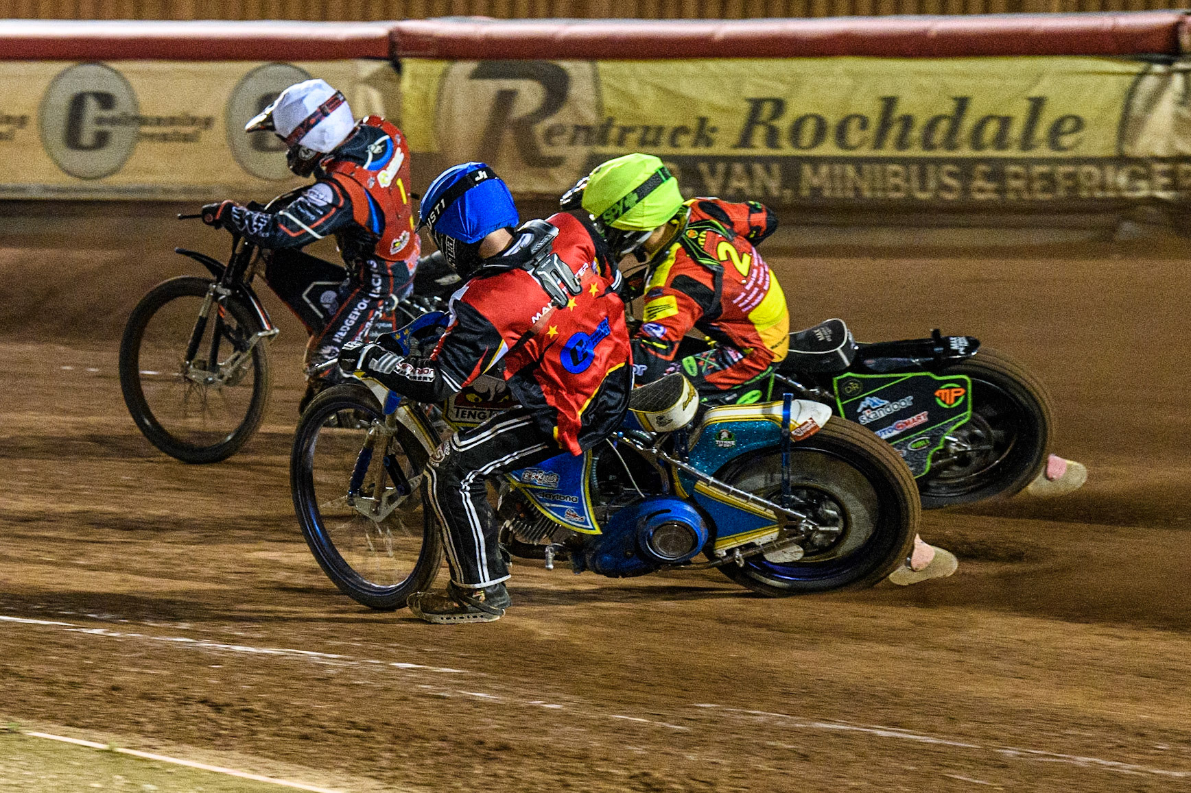Jack Shimelt (Blue) chases Max Perry (Yellow) and Ben Morley (White) during the National Development League match between Belle Vue Colts and Leicester Lion Cubs at the National Speedway Stadium, Manchester on Friday 8th September 2023. (Photo: Ian Charles | MI News)