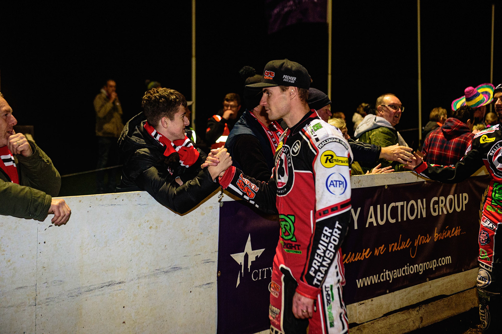 PETERBOROUGH, UK. OCT 14TH The Aces riders than their fans for their support in the final during the SGB Premiership Grand Final 2nd leg between Peterborough and Belle Vue Aces at East of England Showground, Peterborough on Thursday 14th October 2021. (Credit: Ian Charles | MI News)