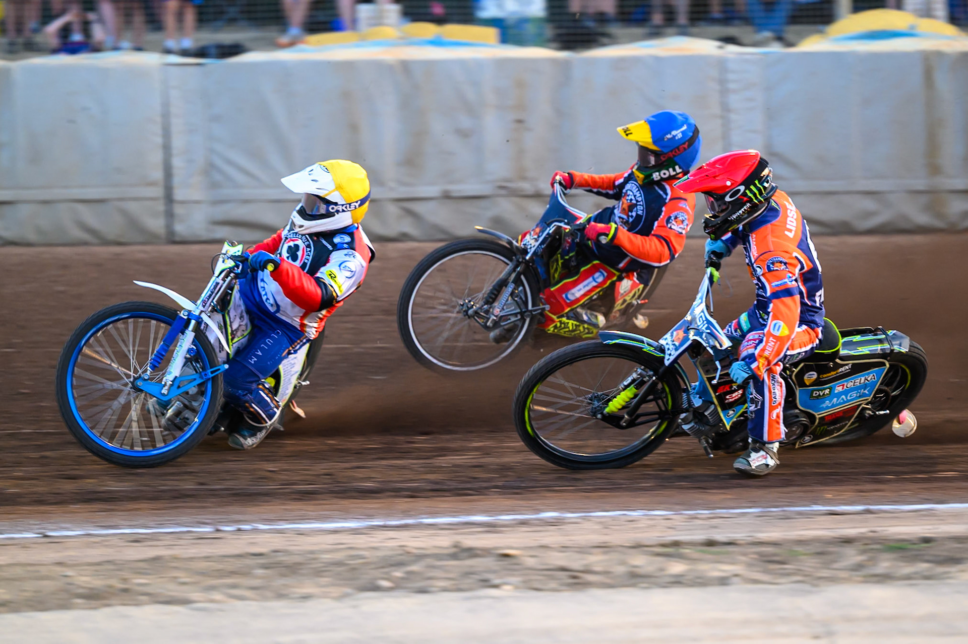 Chris Harris Guest Rider for Belle Vue Aces in Yellow leading Jaimon Lidsey of Northampton Foxes  in Red  and Mitch McDiarmid of Northampton Foxes in Blue during the Rowe Motor Oil Premiership match between Northampton Foxes and Belle Vue Aces at Northampton International Shaleway, Northampton on Thursday 13th August 2026. (Photo: Ian Charles | MI News)