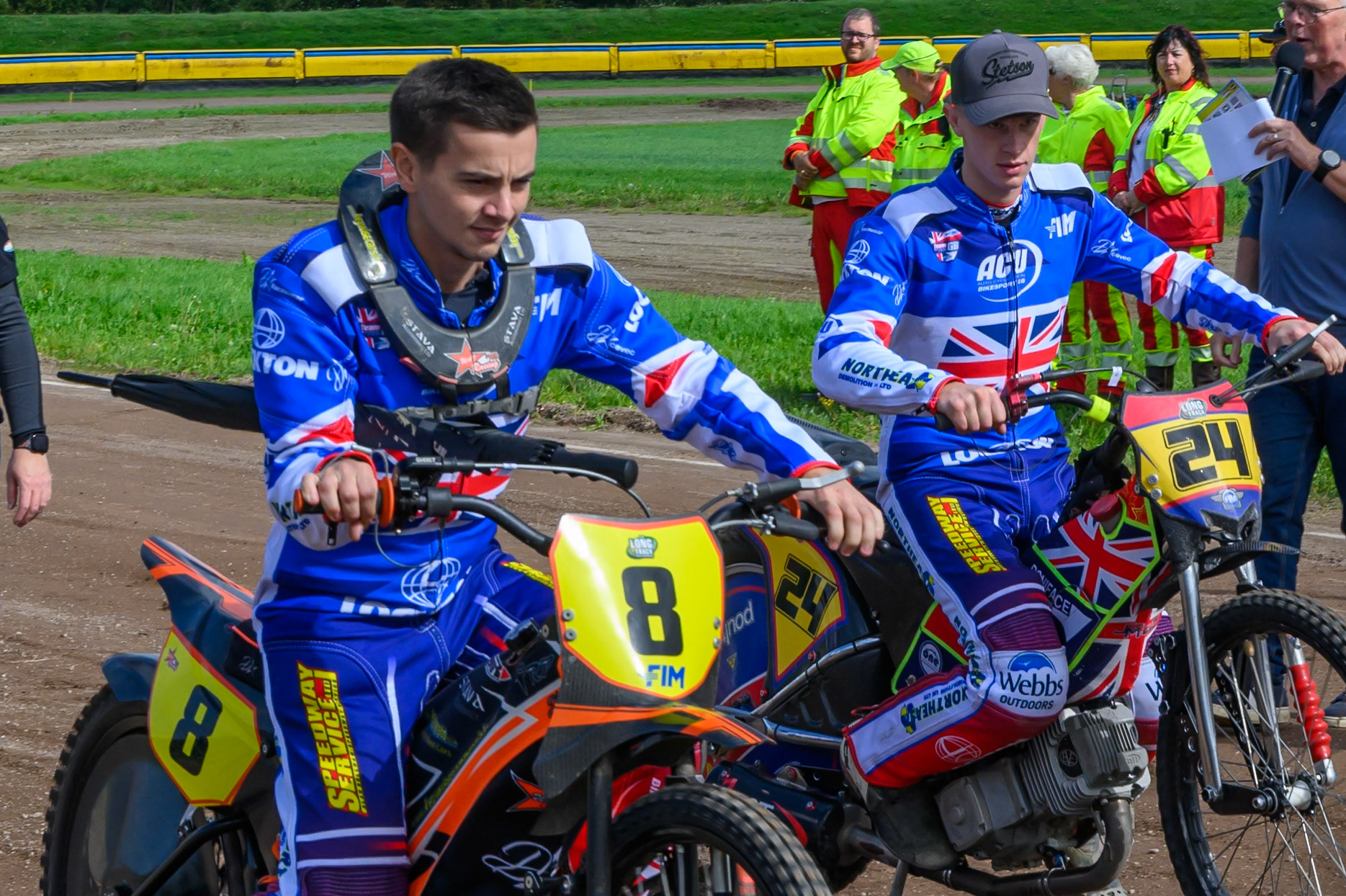 Team GB: Zach Wajtknecht (8)  (Left)  and Jake Mulford (24)  during the FIM Long Track of Nations 2026 at the Speed Centre Roden in the Netherlands on Sunday 20th September 2026. (Photo: Ian Charles | MI News)