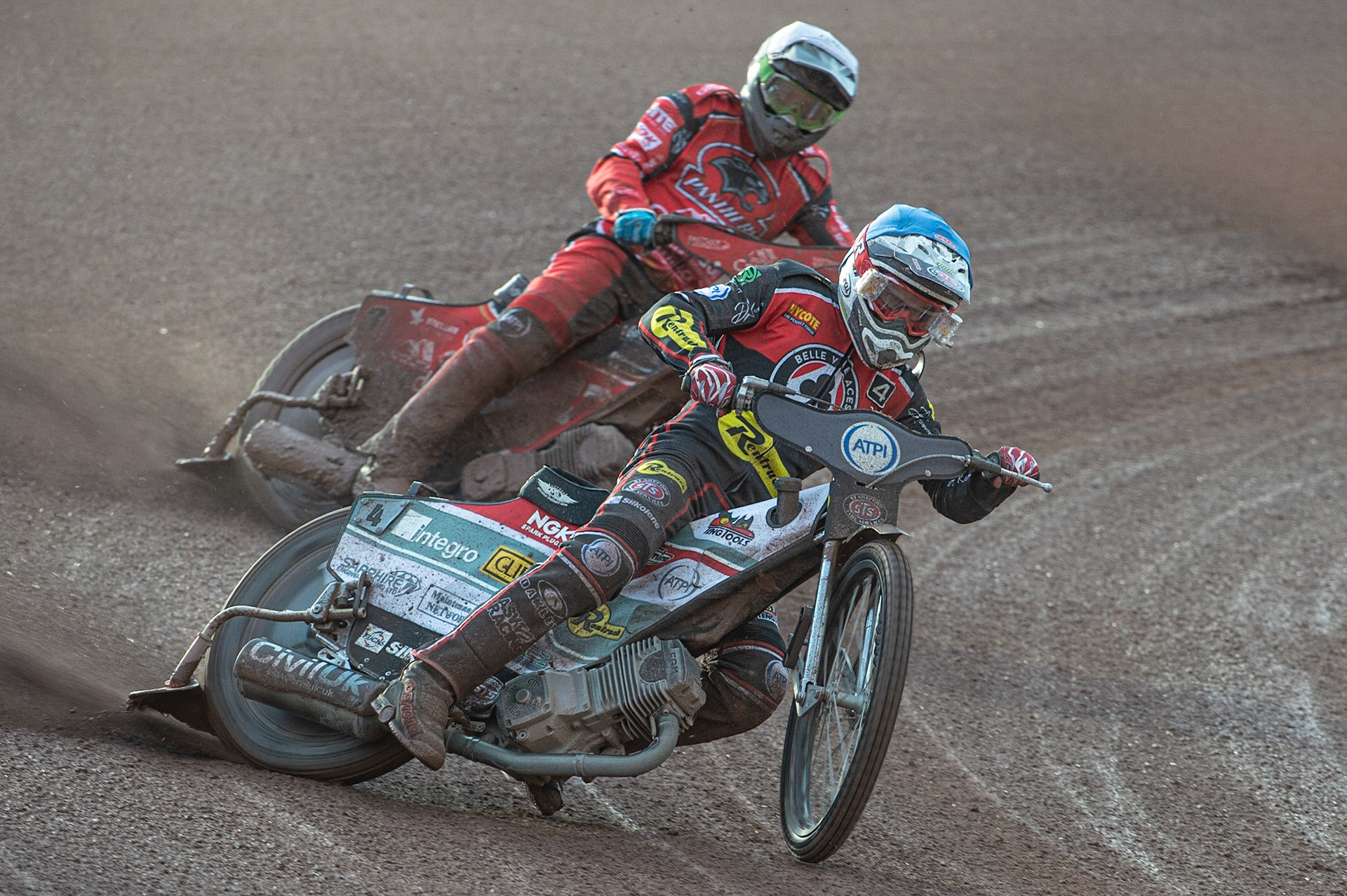 Photo by Ian Charles:

Steve Worrall  (Blue) leads Scott Nicholls (White)

Belle Vue Aces v Peterborough Panthers, British Speedway Premiership, National Speedway Stadium, Manchester, Thursday, 13, June, 2019
