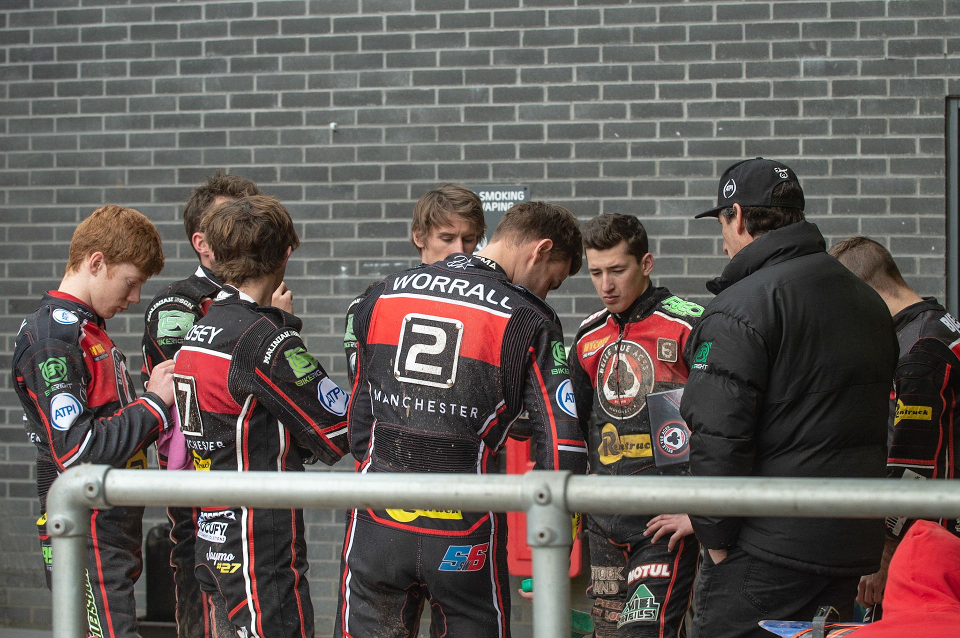 Photo by Ian Charles

Belle Vue Aces have a team meeting at the interval


Belle Vue Aces v Poole Pirates, British Speedway Premiership, Belle Vue National Speedway Stadium, Manchester, Monday 6  May  2019