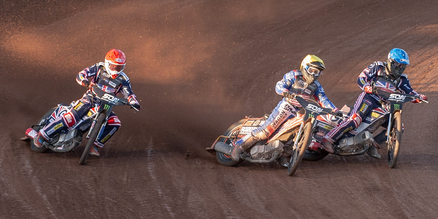 Photo: Ian Charles

Luke Becker (Yellow) tries to split Robert Lambert (Red) and Craig Cook (Blue)

Monster Energy FIM Speedway Of Nations, Race Off 2, Belle Vue National Speedway Stadium, Manchester 7 May  2019