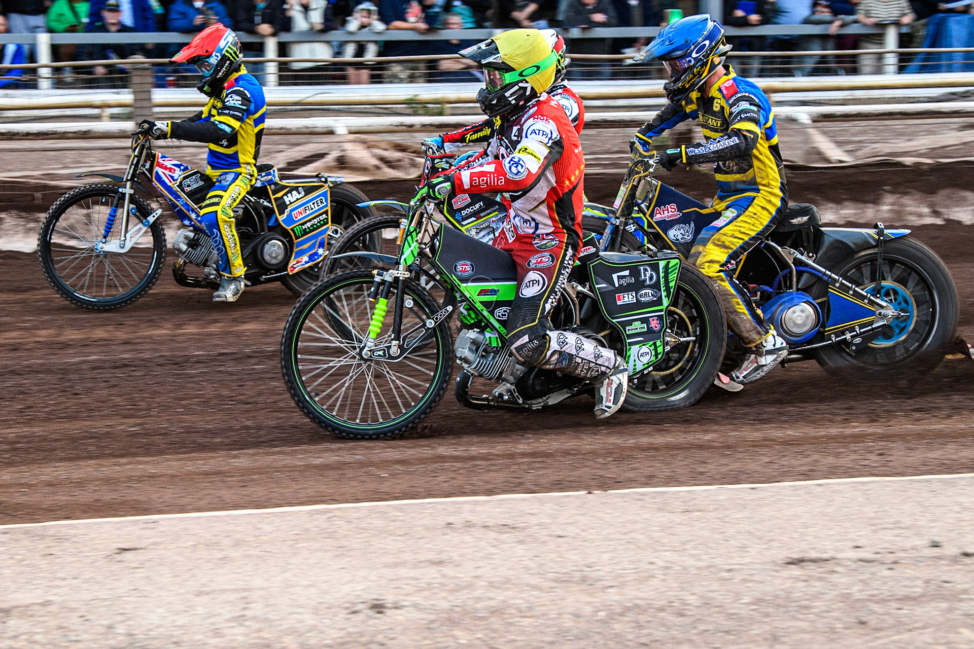 Charles Wright (Yellow) inside Kyle Howarth (Blue) and Jack Holder (Red) during the Sports Insure Premiership match between Sheffield Tigers and Belle Vue Aces at Owlerton Stadium, Sheffield on Thursday 20th July 2023. (Photo: Ian Charles | MI News)