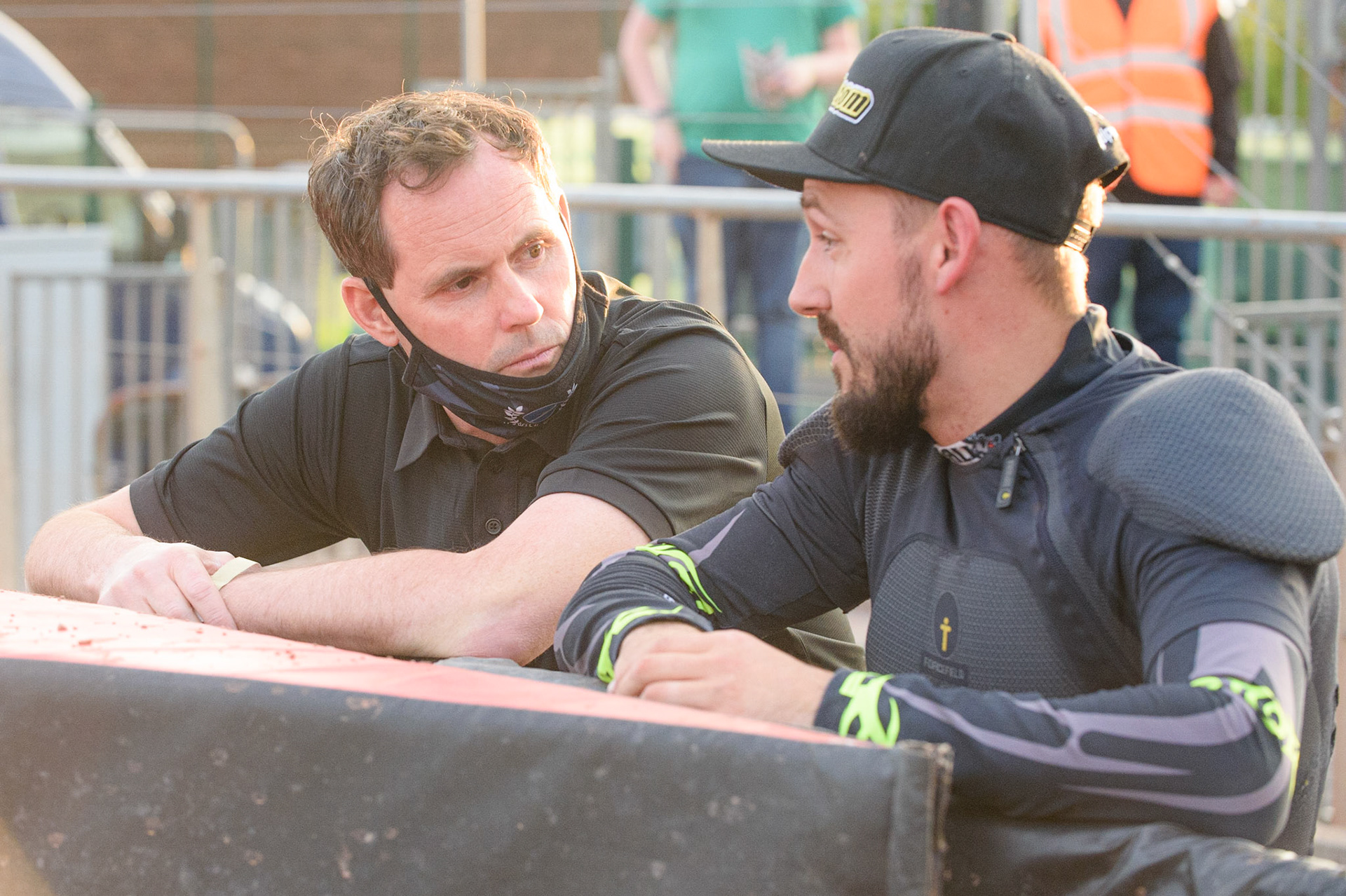 MANCHESTER, UK. JUNE 7TH   Ipswich TruPlant Witches  team manager Chris Louis  (left) in conversation with Danny King  during the SGB Premiership match between Belle Vue Aces and Ipswich Witches at the National Speedway Stadium, Manchester on Monday 7th June 2021. (Credit: Ian Charles | MI News)