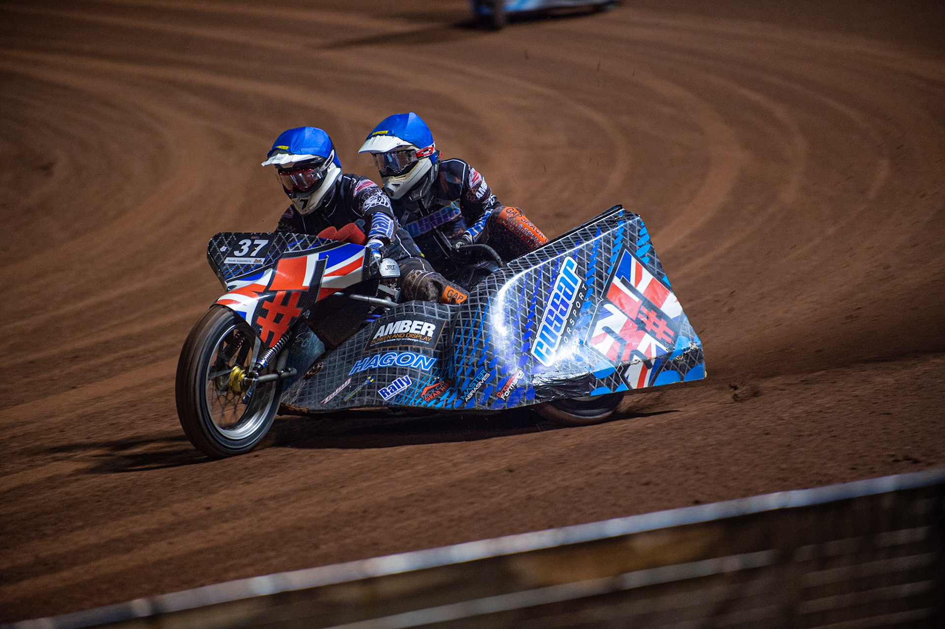 MANCHESTER, ENGLAND Mark Cossar & Carl Pugh(37) leads the final during the  ACU Sidecar Speedway Manchester Masters,  Belle Vue National Speedway Stadium, Manchester Saturday 12 October 2019 (Credit: Ian Charles | MI News)