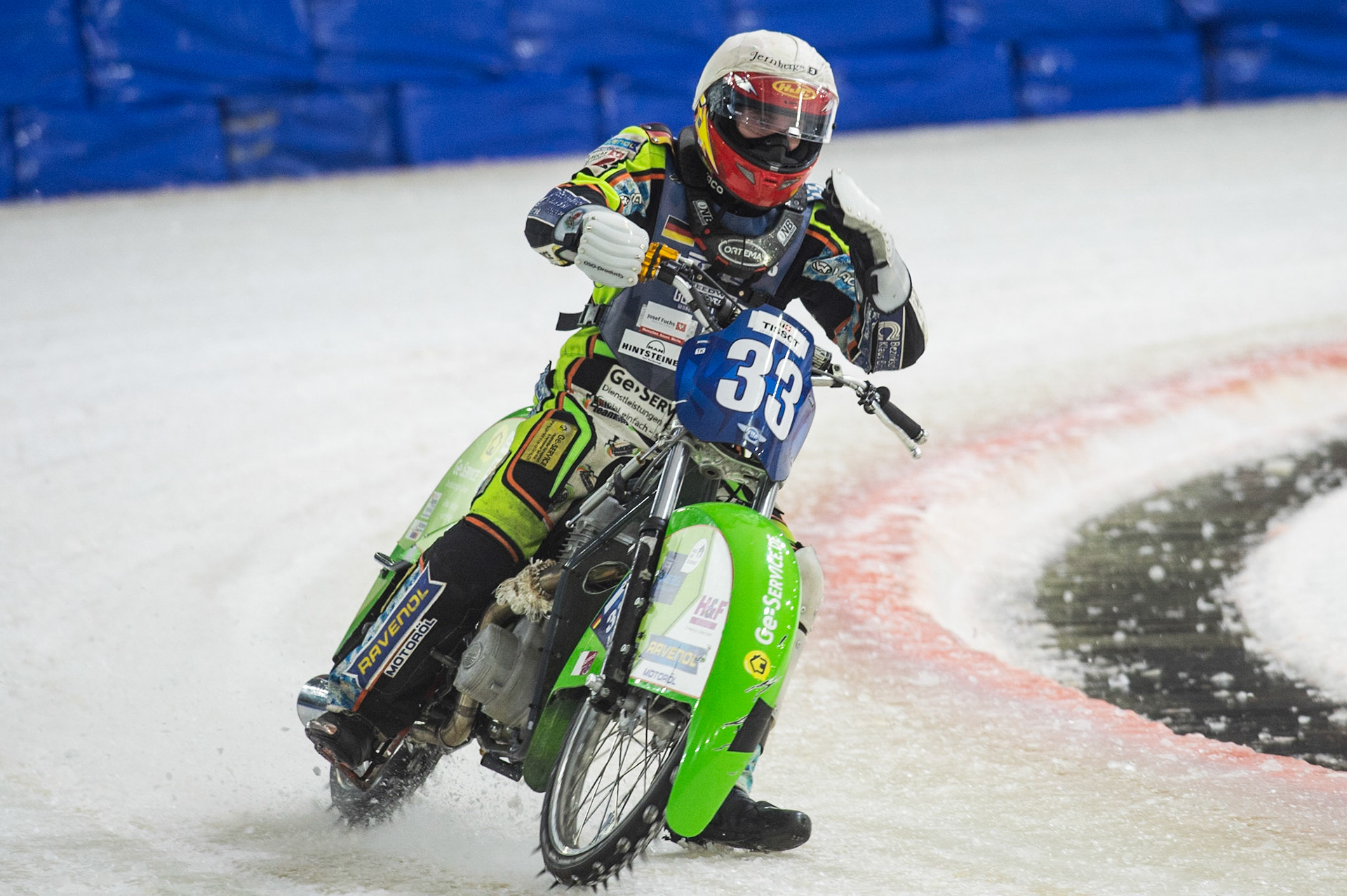 Photo: Ian Charles

Johann Weber (33) acknowledges the crowd as he returns for the heat re-run

FIM Ice Speedway Gladiators World Championship, Event 5.1, Ice Rink Thialf, Heerenveen, Netherlands Saturday  30  March  2019