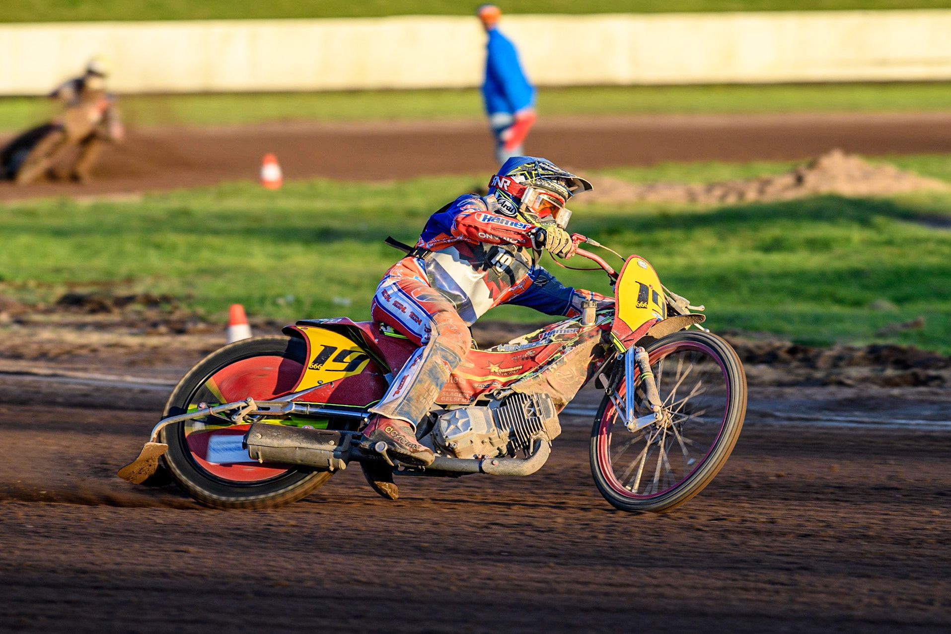 Romano Hummel on his way to his sixth unbeaten ride during the FIM Long Track Of Nations event at the Speed Centre Roden on Sunday 24th September 2023. (Photo: Ian Charles | MI News)