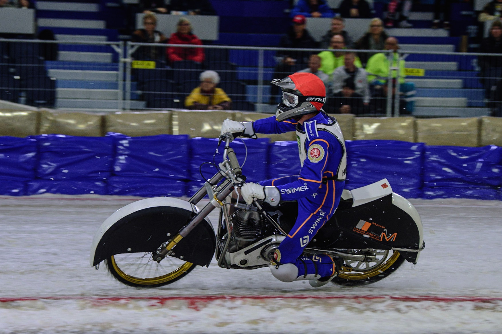 HEERENVEEN, NL. APR 1. Lukáš Hromádka in action  during the ROLOEF THIJS BOKAAL  at Ice Rink Thialf, Heerenveen on Friday 1st April 2022. (Credit: Ian Charles | MI News)