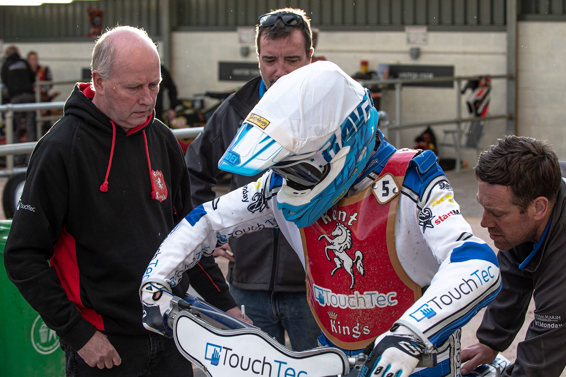 Photo: Ian Charles

Kent Kings  manager Chris Hunt (left) has a few last minute words with Rob Ledwith 

Belle Vue Colts v Kent Kings, SGB National League KO Cup Quarter Final 1st Leg, Belle Vue National Speedway Stadium, Manchester, Thursday 20  June  2019
