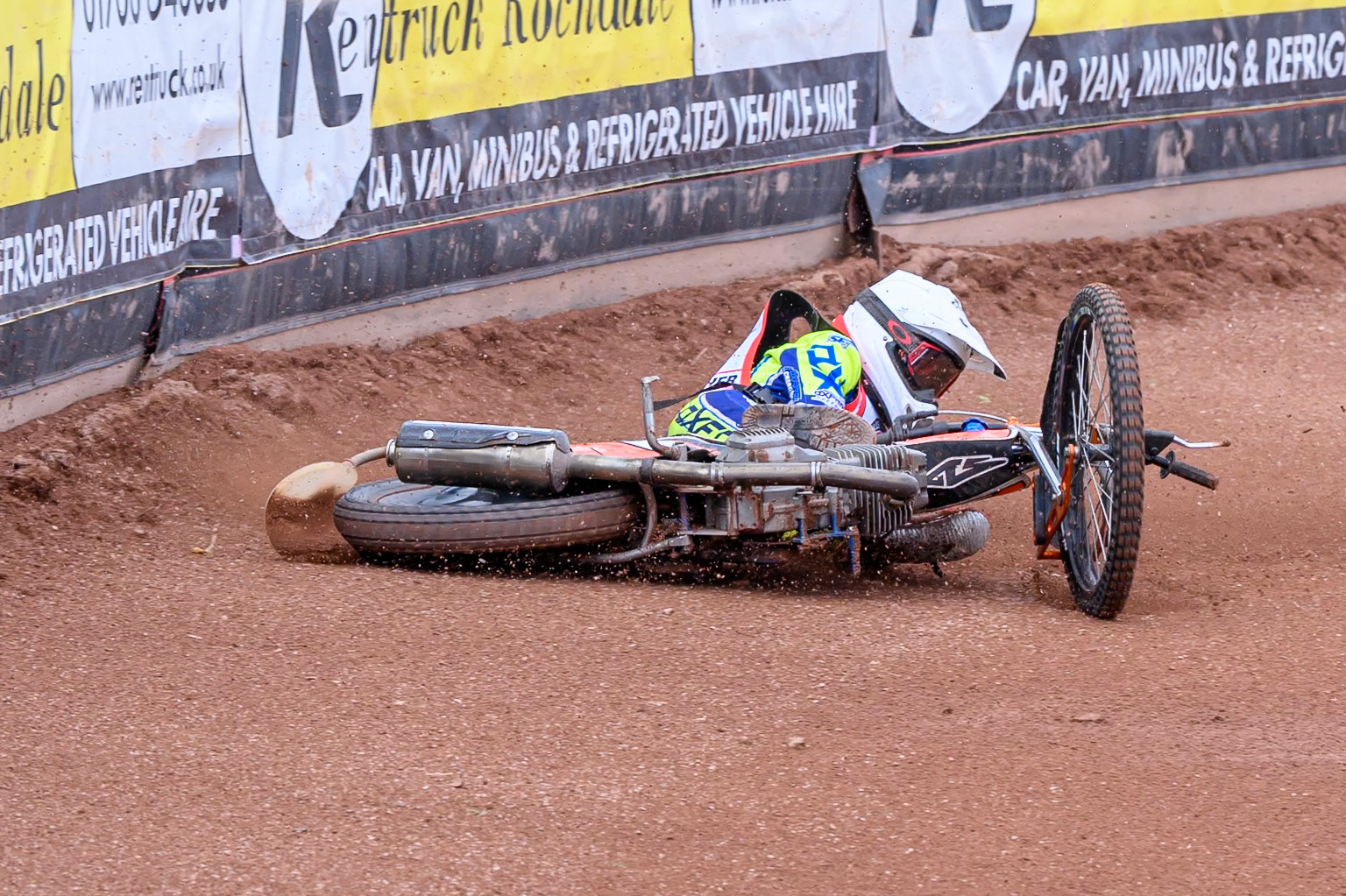JR ASHWORTH &amp; SONS COLTS ACADEMY INDIVIDUALFreddy Hodder  in Blue leading Harry Fletcher  in White who slides off during the JR Ashworth &amp; Sons Colts Individual at the National Speedway Stadium, Manchester on Sunday 10th May 2026. (Photo: Ian Charles | MI News)