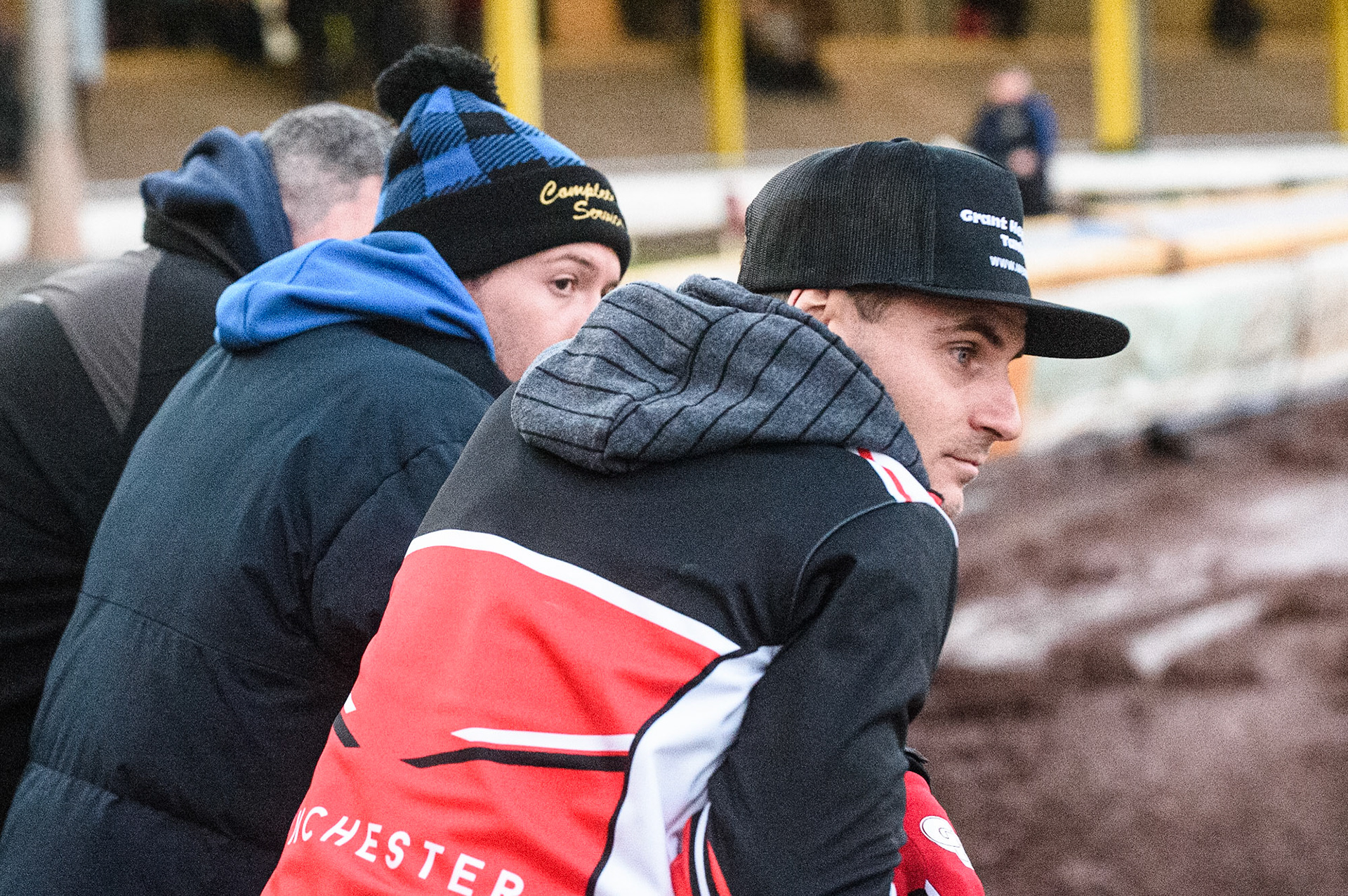 SHEFFIELD, UK. OCT 4THBelle Vue BikeRight Aces  skipper Steve Worrall (right) with Sheffield TruPlant Tigers  skipper Kyle Howarth watching the track prep during the SGB Premiership Semi Final Playoff 1st Leg between Sheffield Tigers and Belle Vue Aces at Owlerton Stadium, Sheffield on Monday 4th October 2021. (Credit: Ian Charles | MI News)