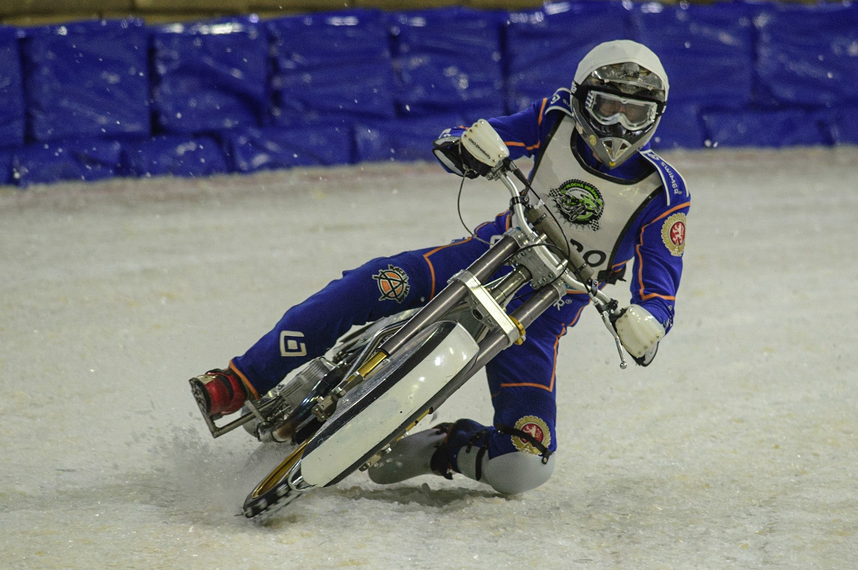HEERENVEEN, NL. APR 1. Lukáš Hromádka in action  during the ROLOEF THIJS BOKAAL  at Ice Rink Thialf, Heerenveen on Friday 1st April 2022. (Credit: Ian Charles | MI News)