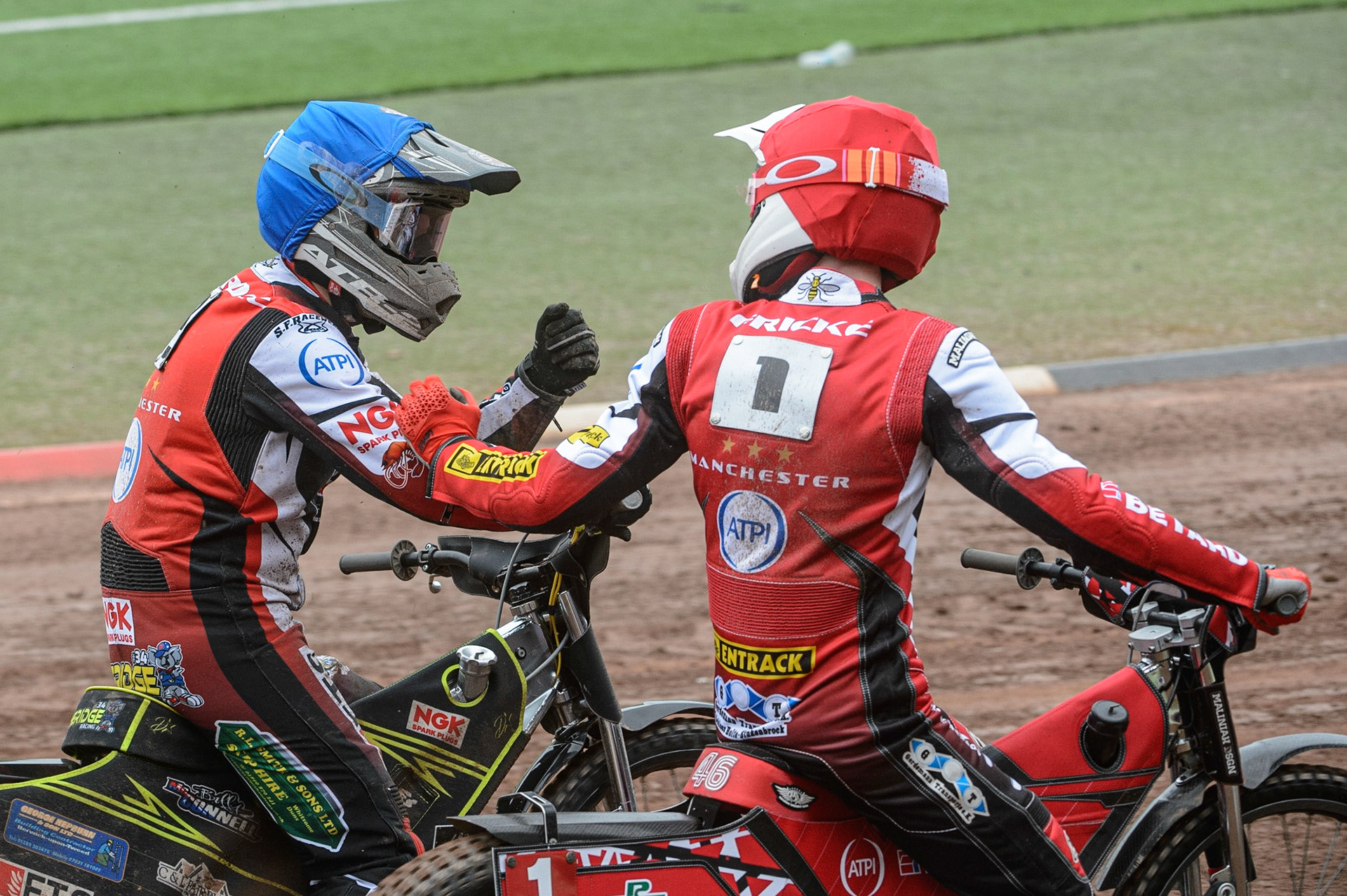MANCHESTER, UK. MAY 2ND Max Fricke (Red) and Jye Etheridge  celebrate their heat win  during the SGB Premiership match between Belle Vue Aces and Peterborough at the National Speedway Stadium, Manchester on Monday 2nd May 2022. (Credit: Ian Charles | MI News)