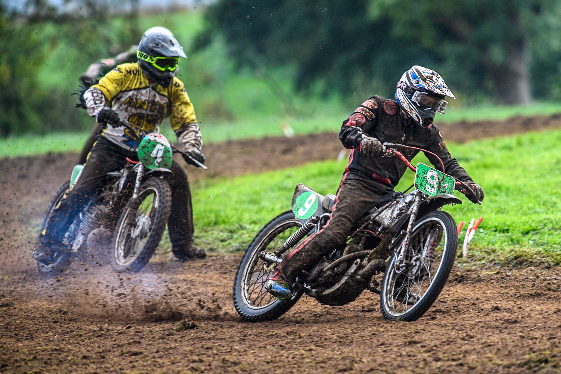 David James (9) leading Antony Worrall (4)  in the Upright 250 Final during the ACU British Upright Championships at Woodhouse Lance, Gawsworth, Cheshire on Sunday 8th September 2024. (Photo: Ian Charles | MI News)